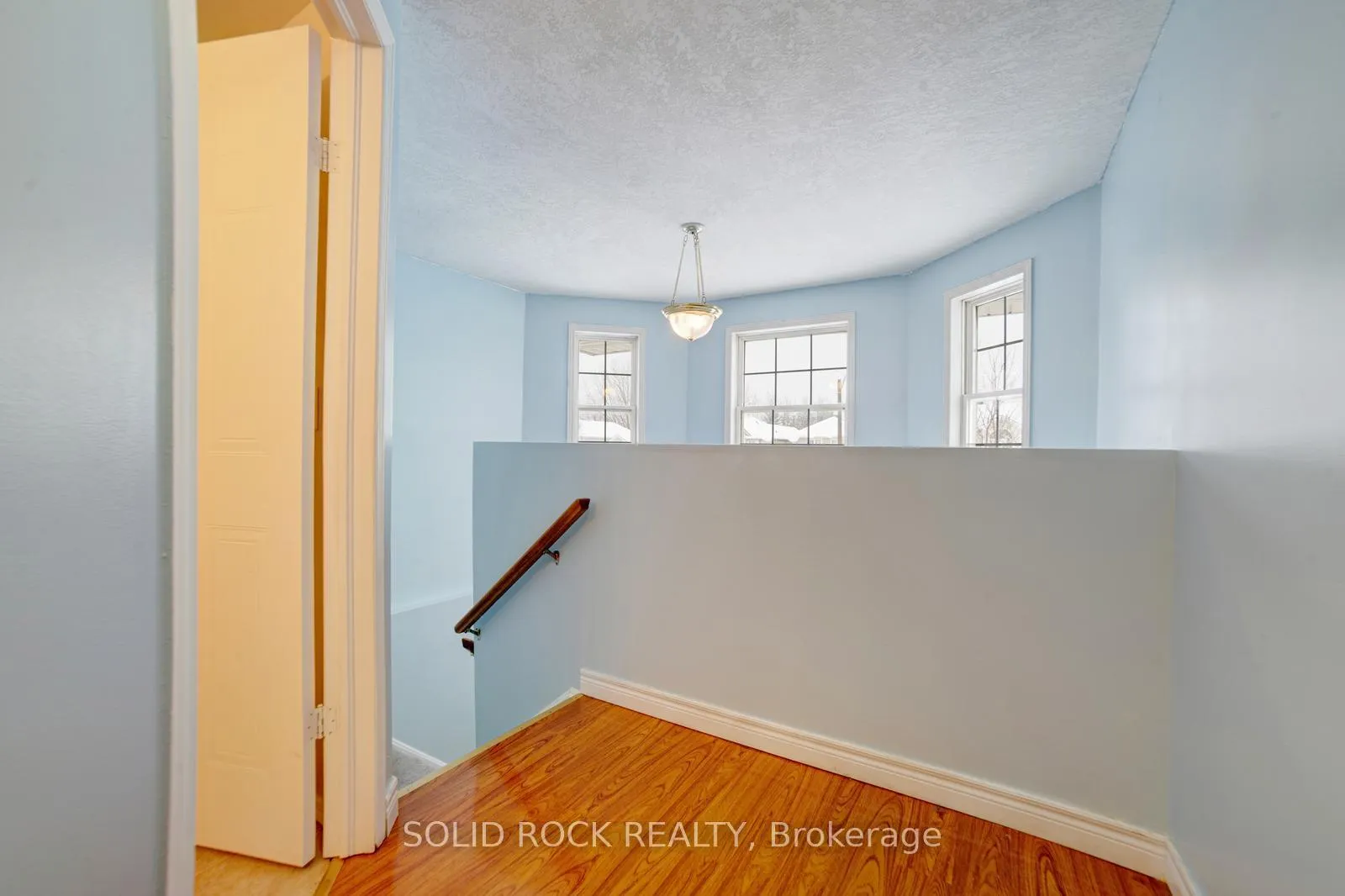 Photo 20 of 224 Pineland Court, Waterloo — HOMEH