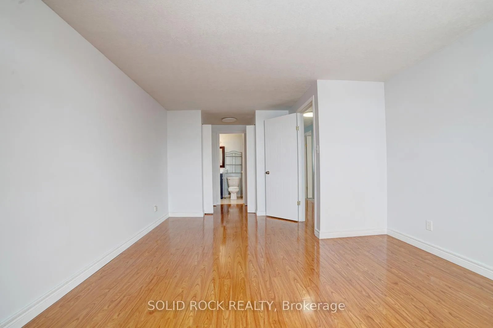 Photo 24 of 224 Pineland Court, Waterloo — HOMEH