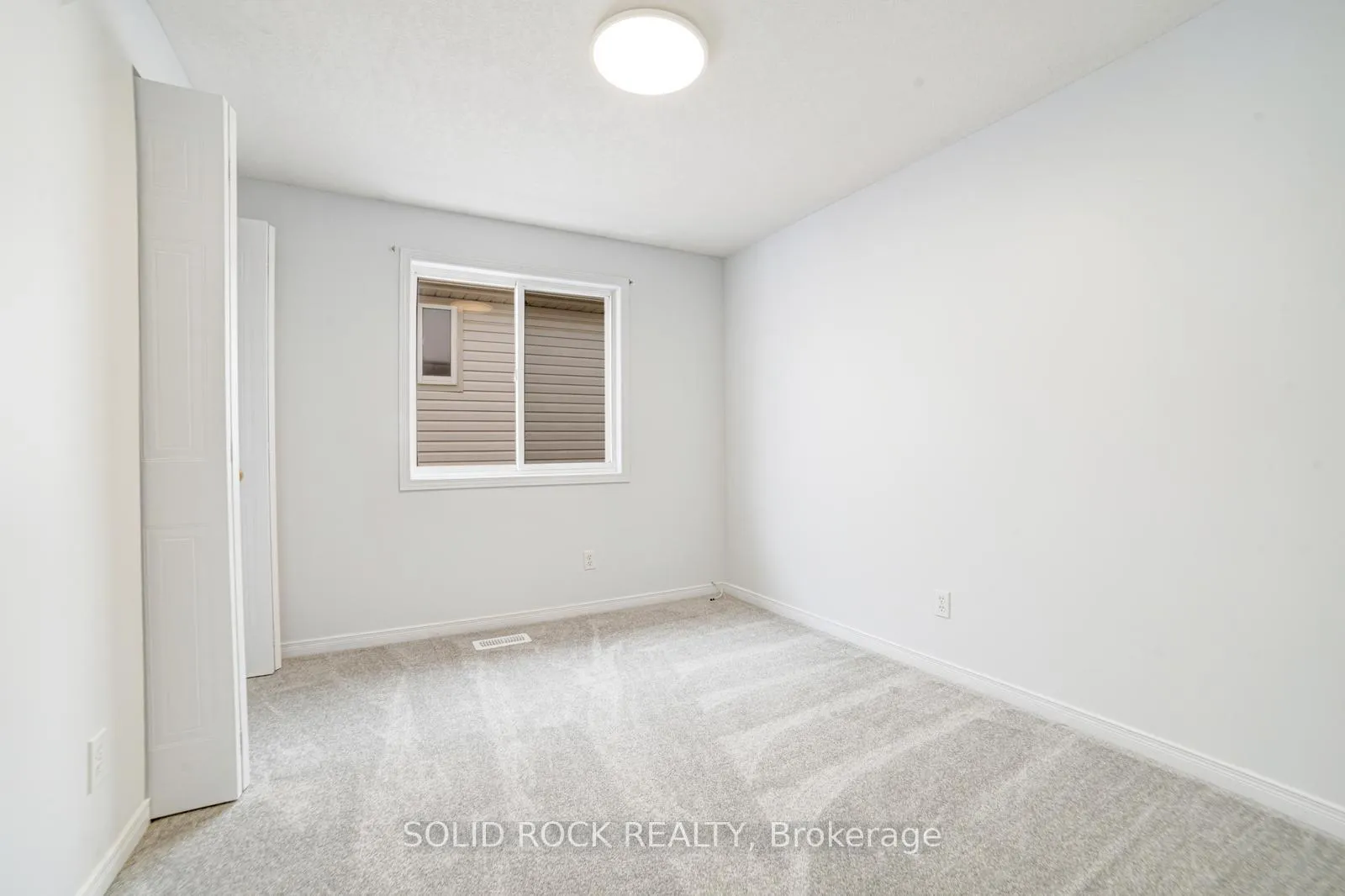 Photo 25 of 224 Pineland Court, Waterloo — HOMEH