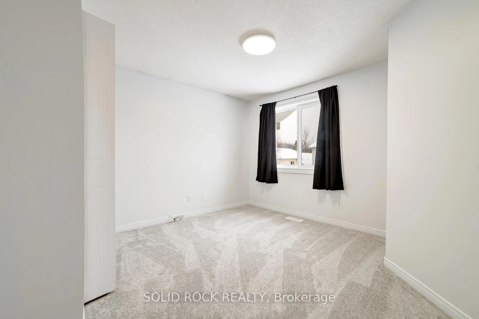 Photo 29 of 224 Pineland Court, Waterloo — HOMEH