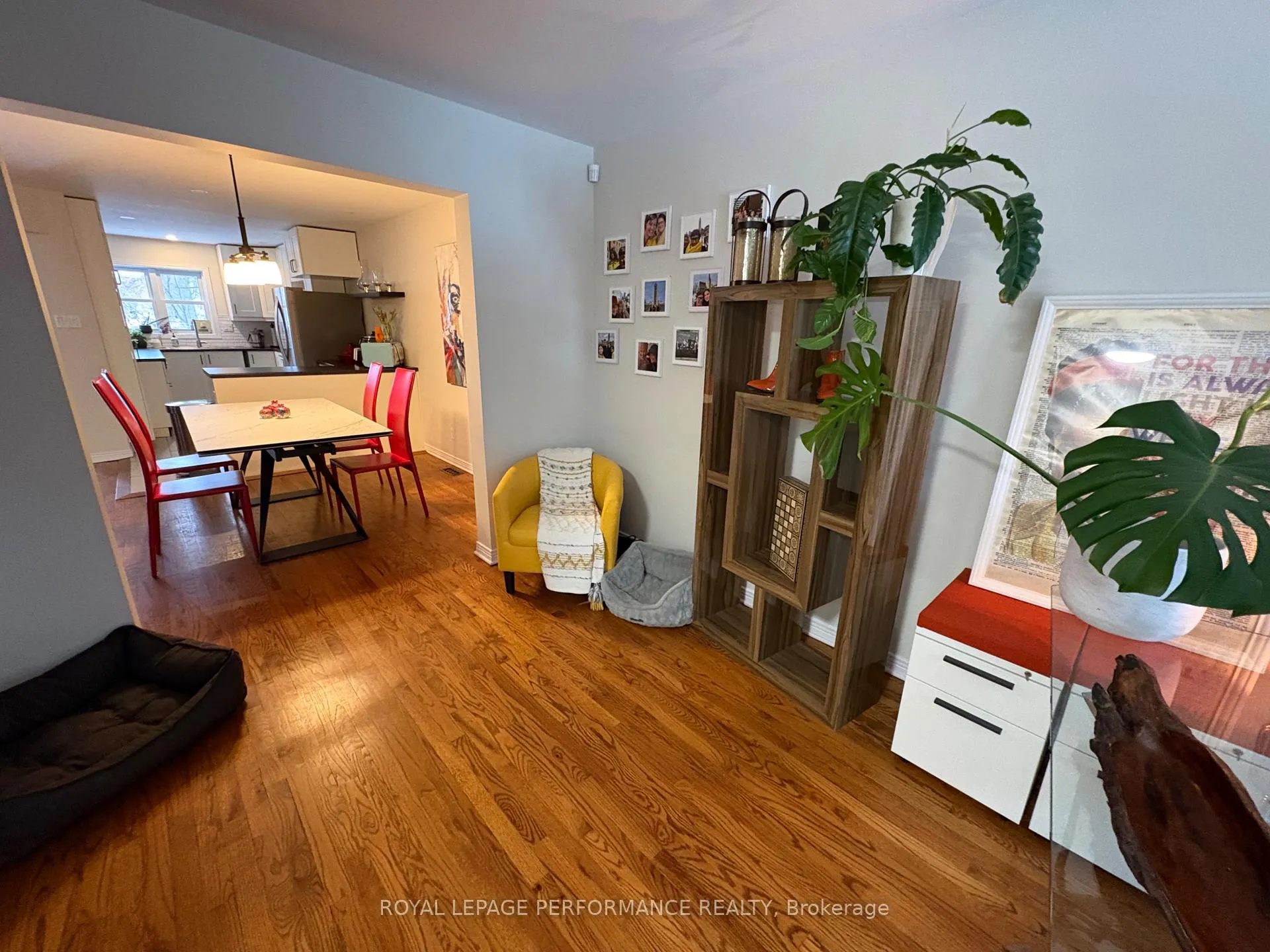 Photo 3 of 104 Blackburn Avenue, Ottawa, Sandy Hill — HOMEH