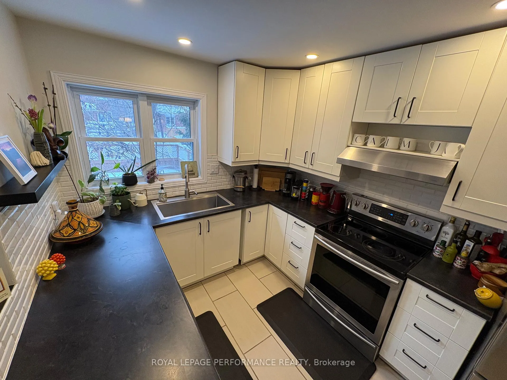 Photo 7 of 104 Blackburn Avenue, Ottawa, Sandy Hill — HOMEH