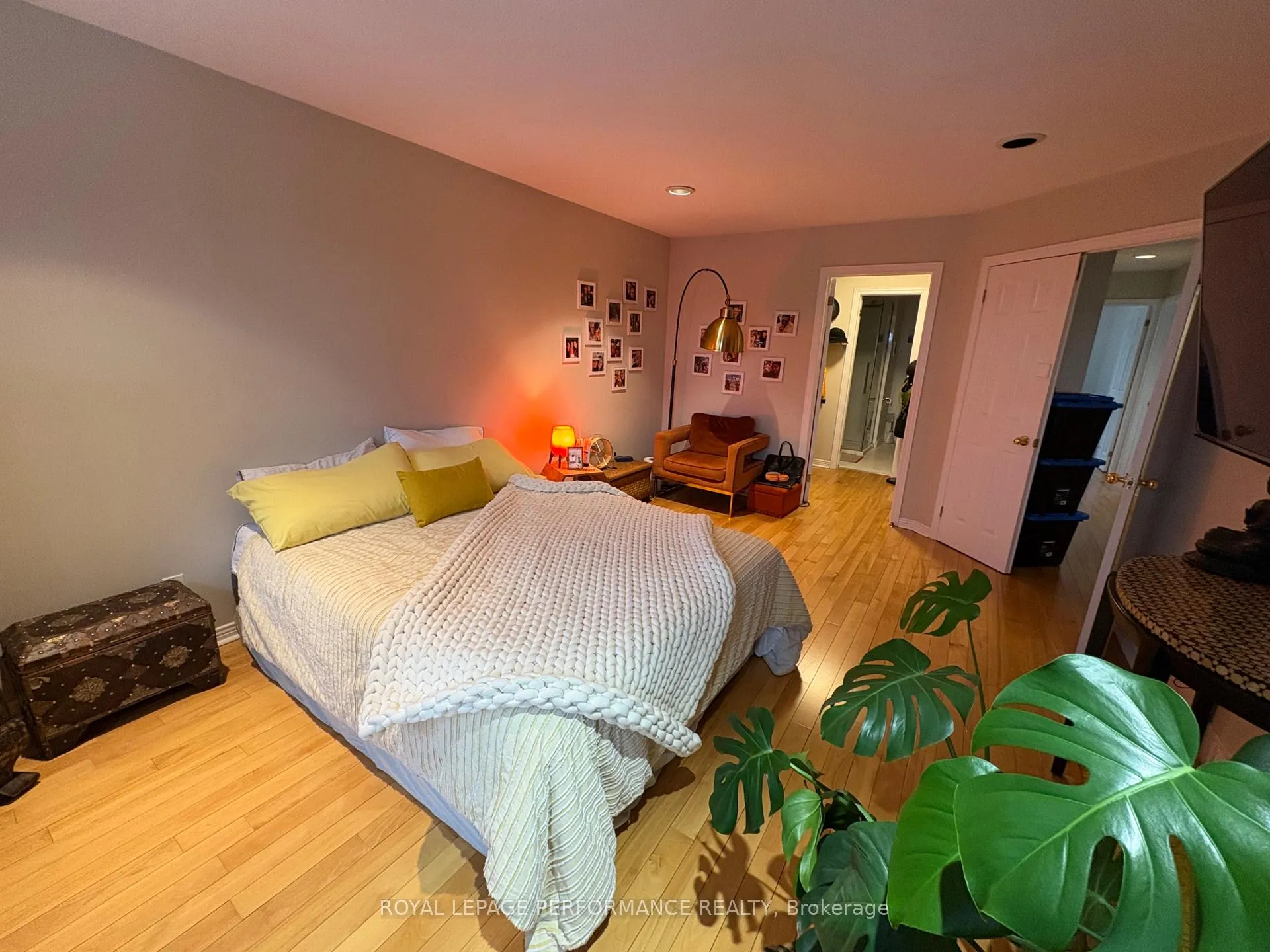 Photo 13 of 104 Blackburn Avenue, Ottawa, Sandy Hill — HOMEH