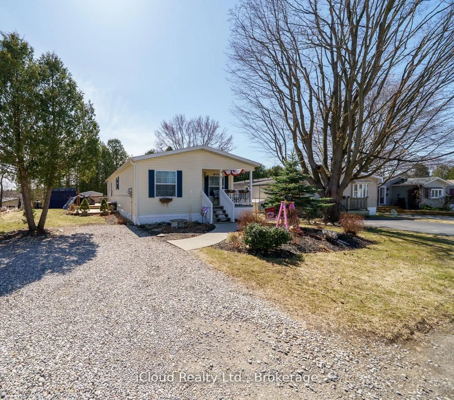 Photo 4 of 1294 Concession Rd 8 West 23 MacPherson Crescent, Hamilton, Rural Flamborough — HOMEH