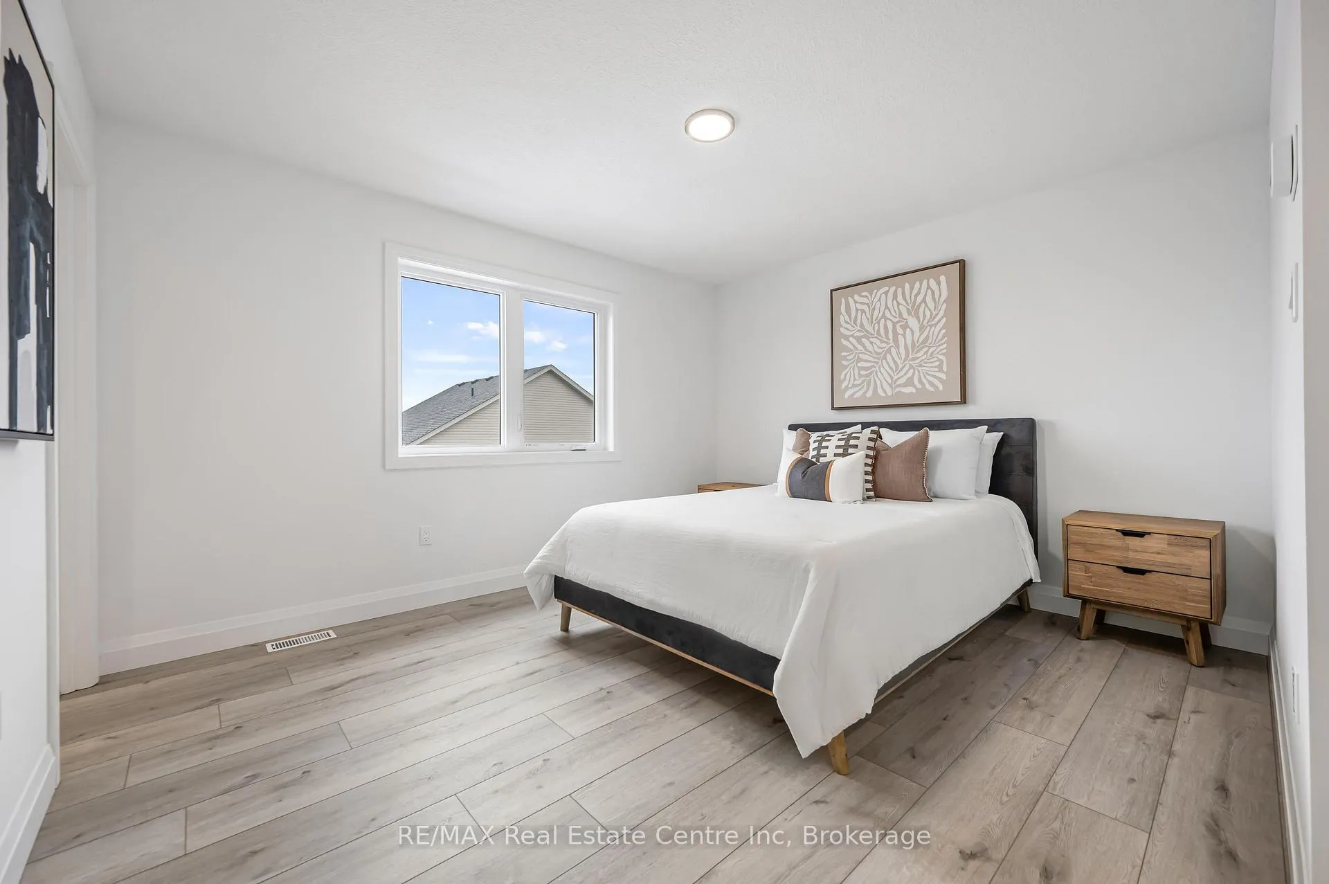 Photo 17 of Unit 9, 182 Bridge Crescent, Minto — HOMEH