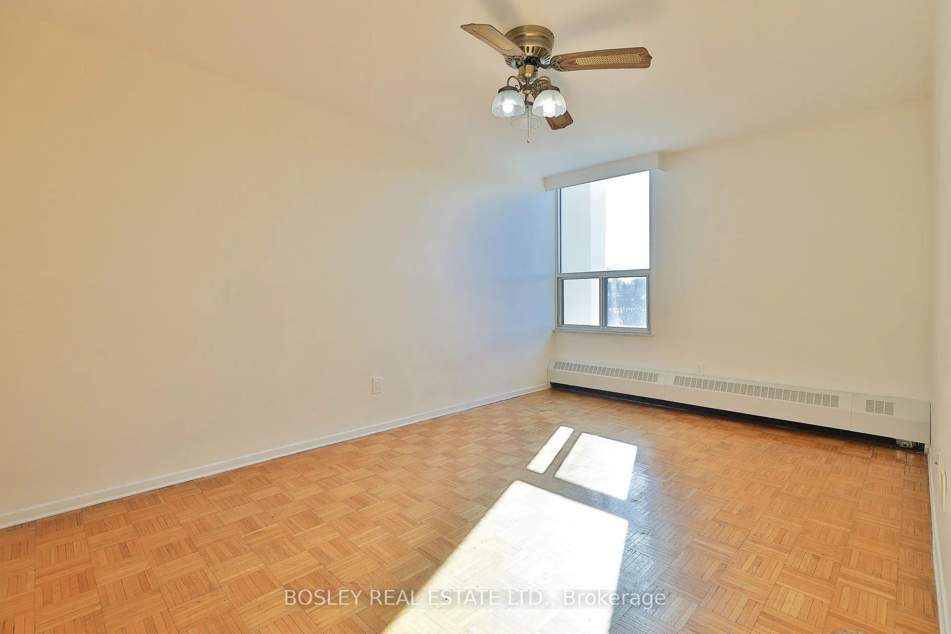 Photo 15 of Unit 404, 60 Pavane Linkway, Toronto, Flemingdon Park — HOMEH
