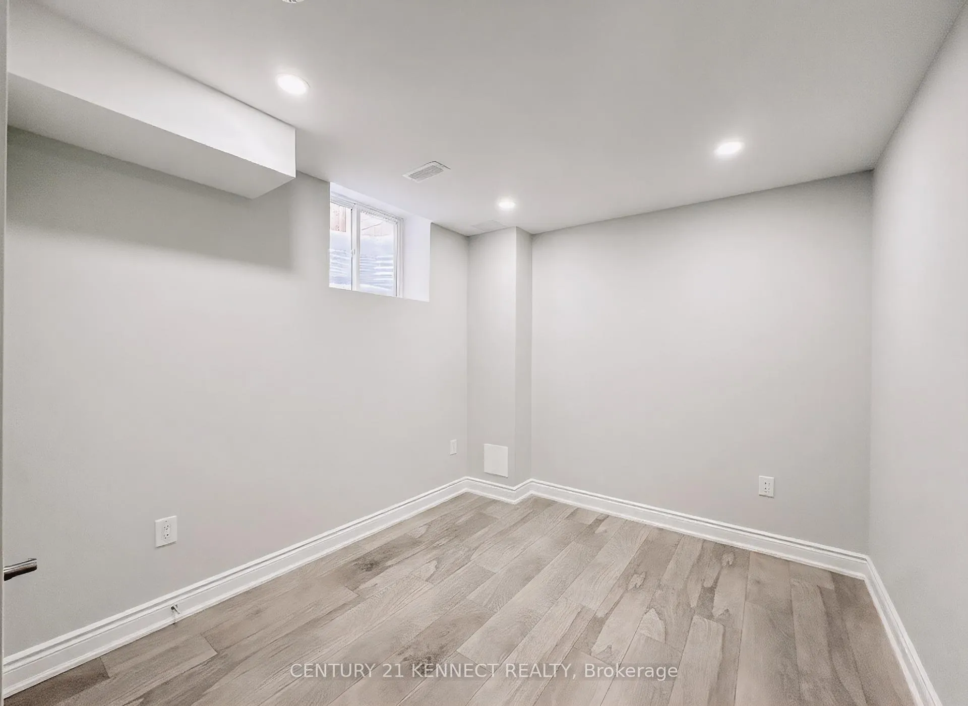 Photo 11 of Unit Bsmt, 23 Fieldstone Lane Avenue, Caledon, Rural Caledon — HOMEH