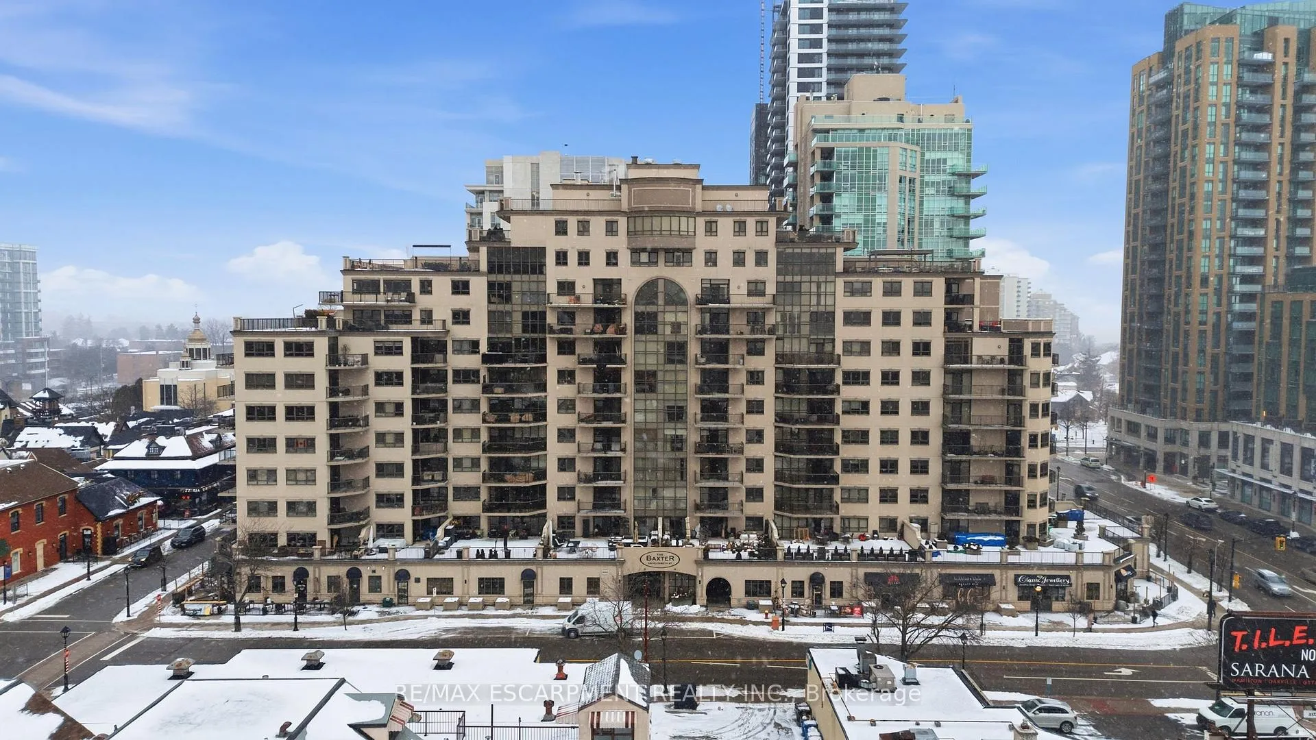 Front of Unit 513, 399 Elizabeth Street