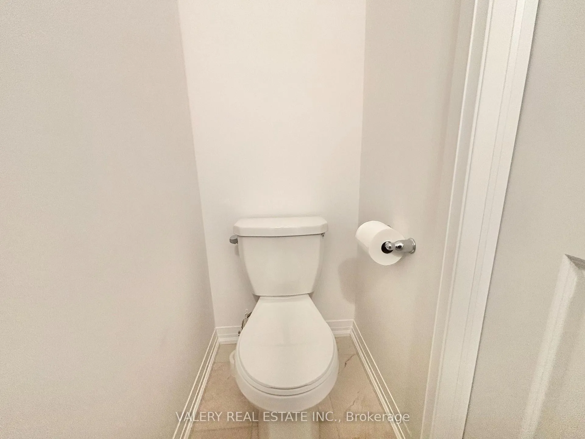 Photo 23 of Unit 24, 474 Provident Wy Way, Hamilton, Mount Hope — HOMEH
