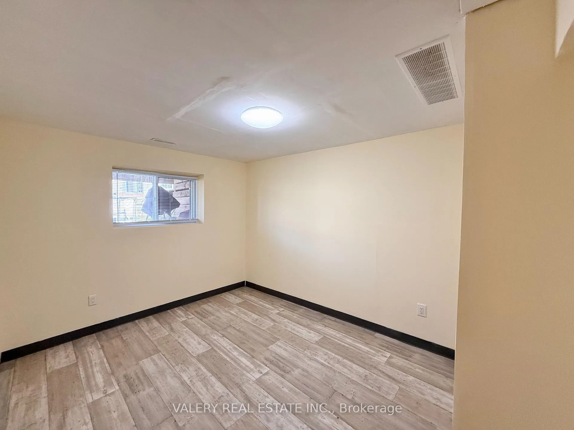 Photo 7 of 134 Reed St Street, Lakeshore, Tecumseh — HOMEH