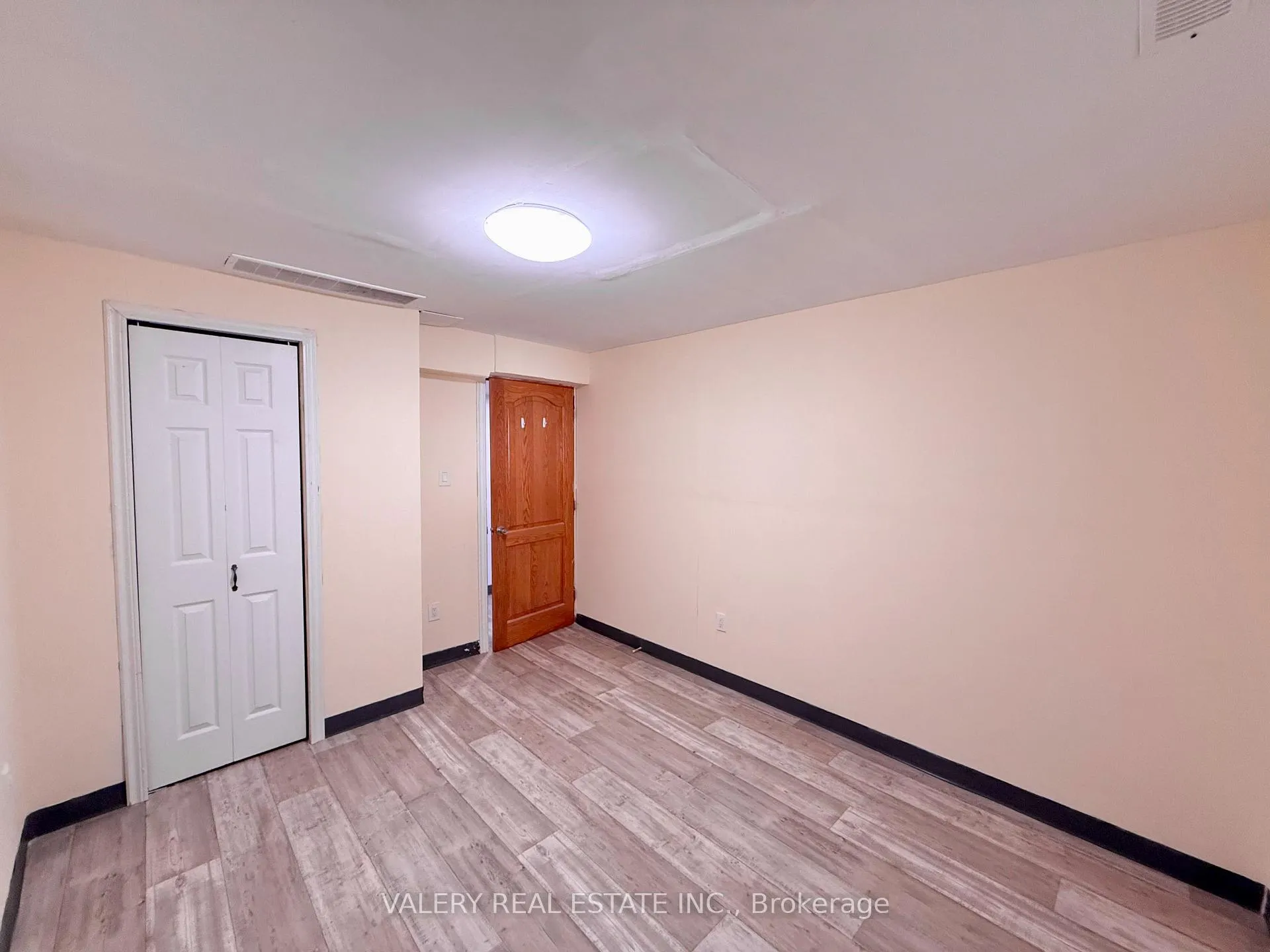 Photo 8 of 134 Reed St Street, Lakeshore, Tecumseh — HOMEH
