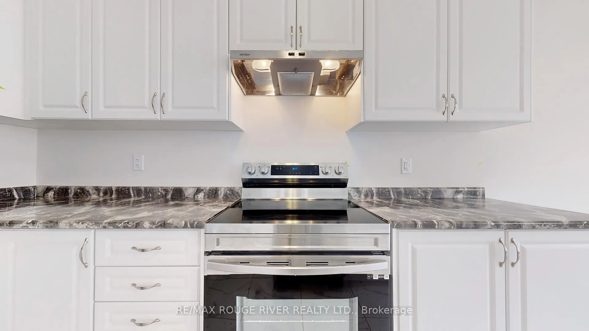 Photo 7 of 15 Prudhoe Terrace, Barrie, Rural Barrie Southeast — HOMEH