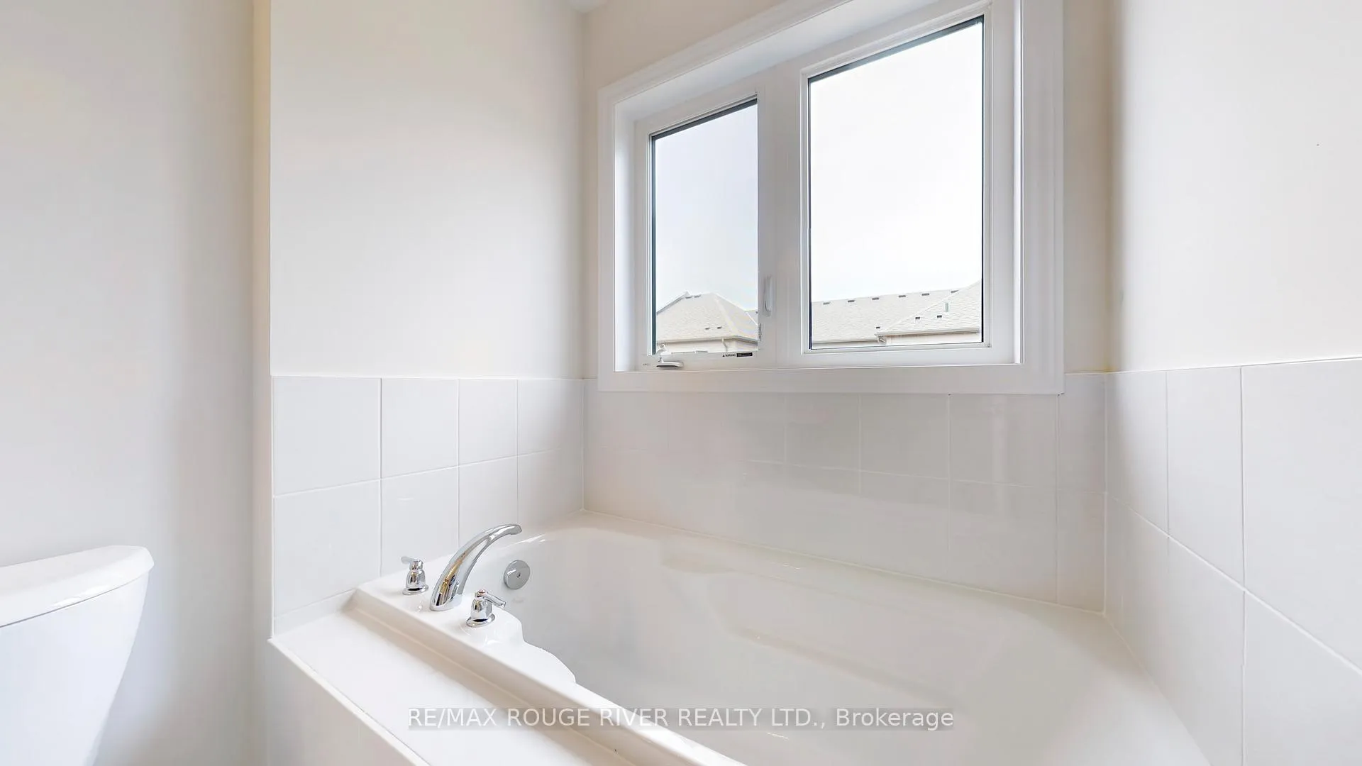 Photo 21 of 15 Prudhoe Terrace, Barrie, Rural Barrie Southeast — HOMEH