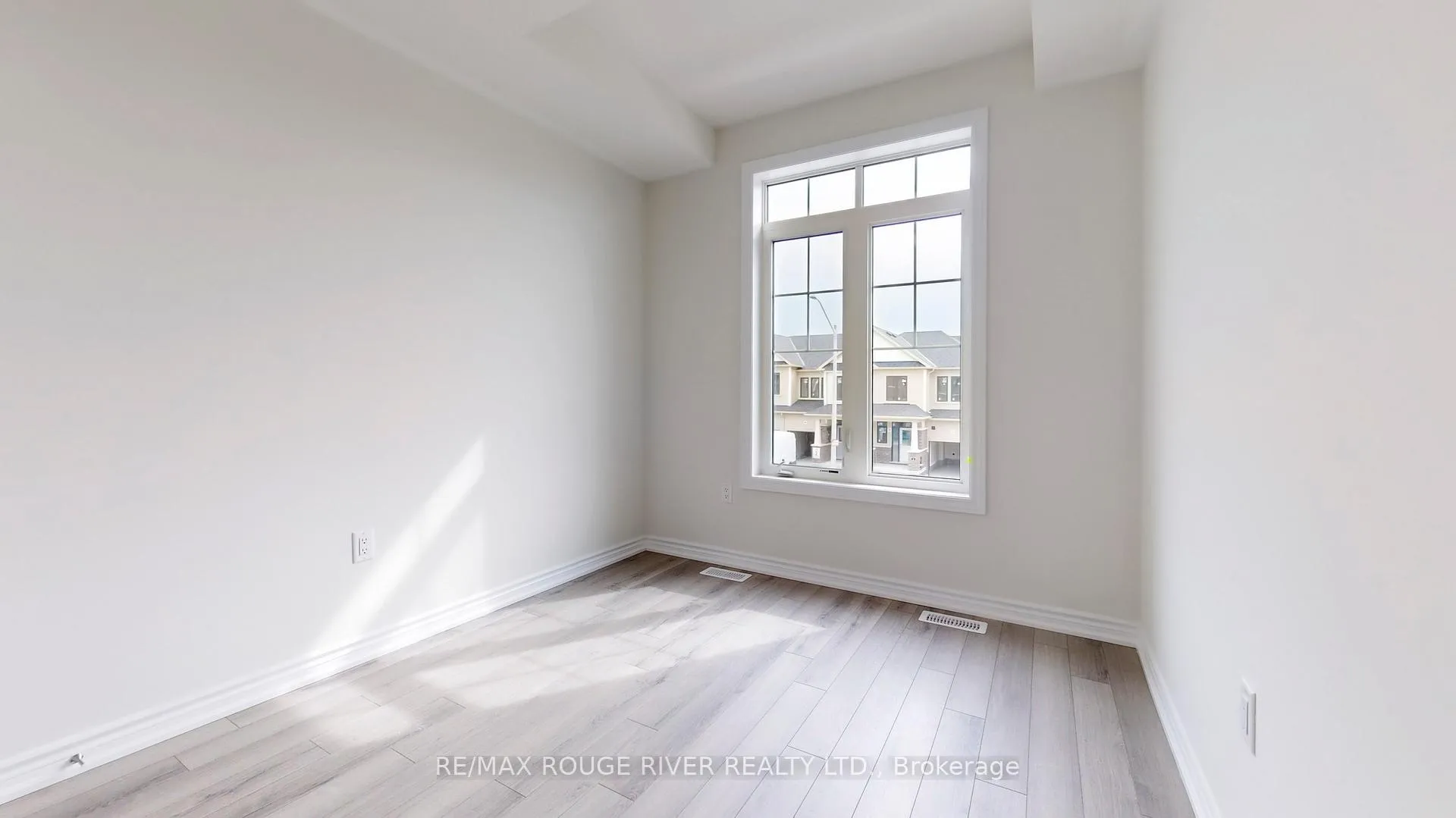 Photo 26 of 15 Prudhoe Terrace, Barrie, Rural Barrie Southeast — HOMEH