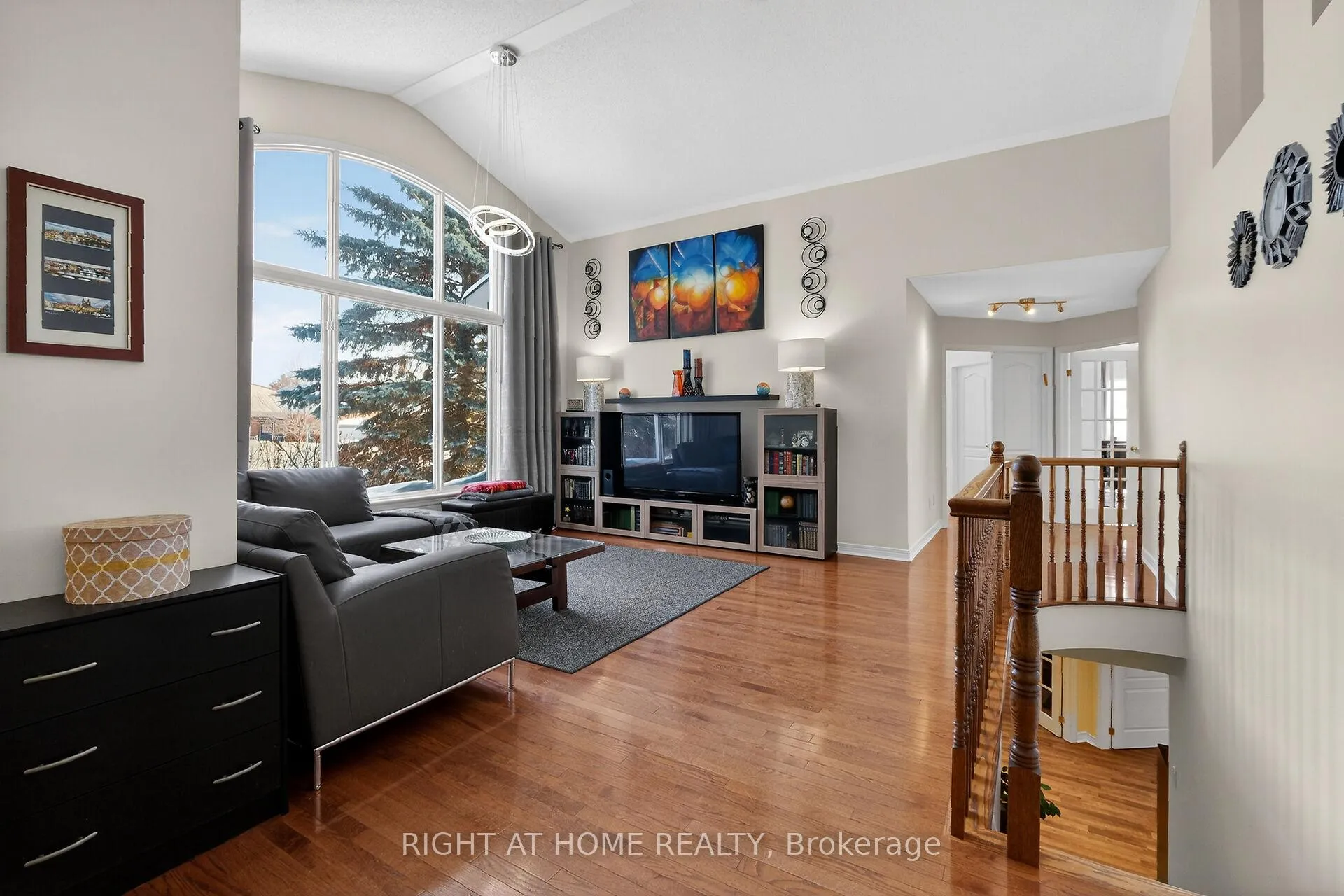 Photo 10 of 98 Waterthrush Crescent, Ottawa, Kanata - Bridlewood — HOMEH