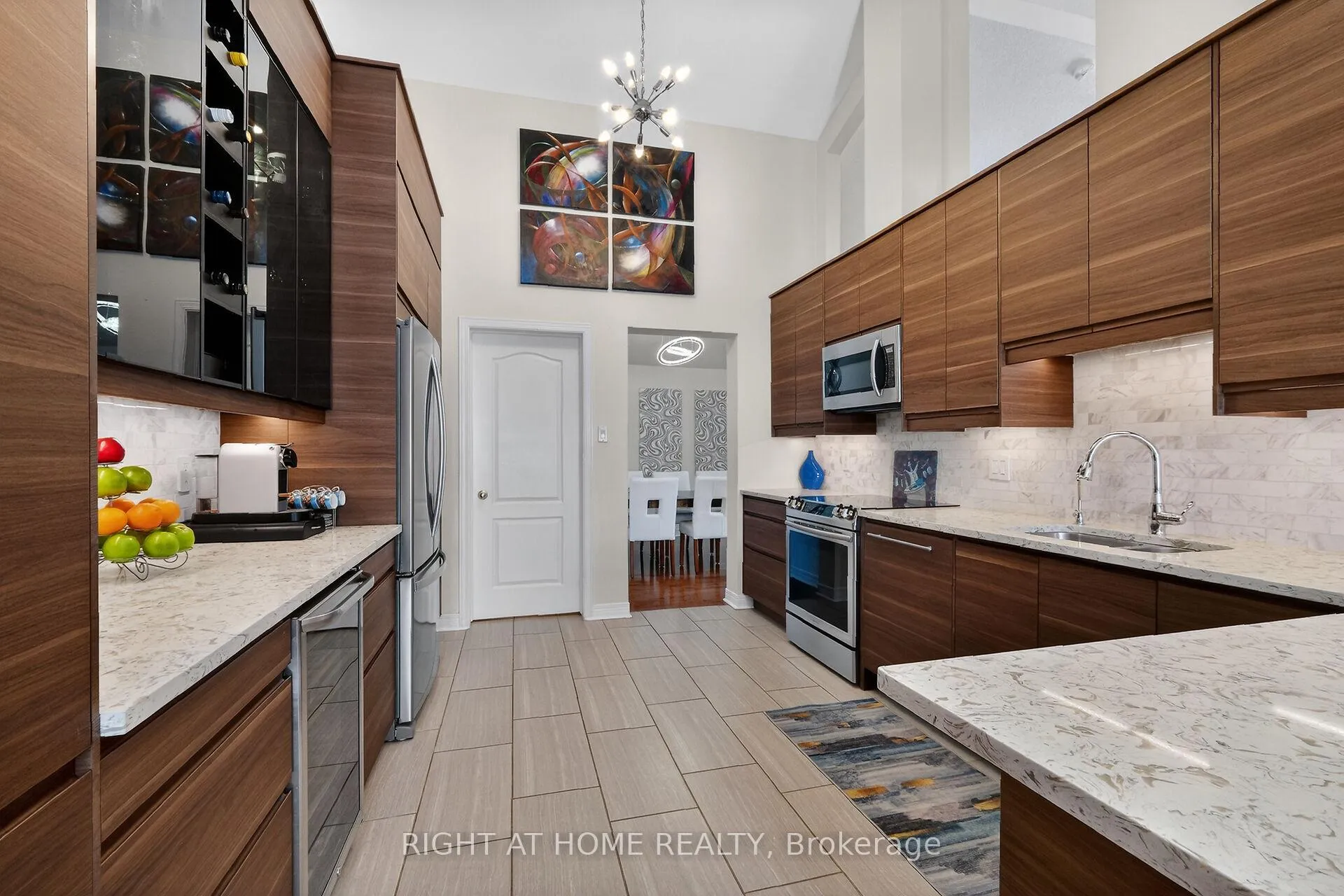 Photo 13 of 98 Waterthrush Crescent, Ottawa, Kanata - Bridlewood — HOMEH