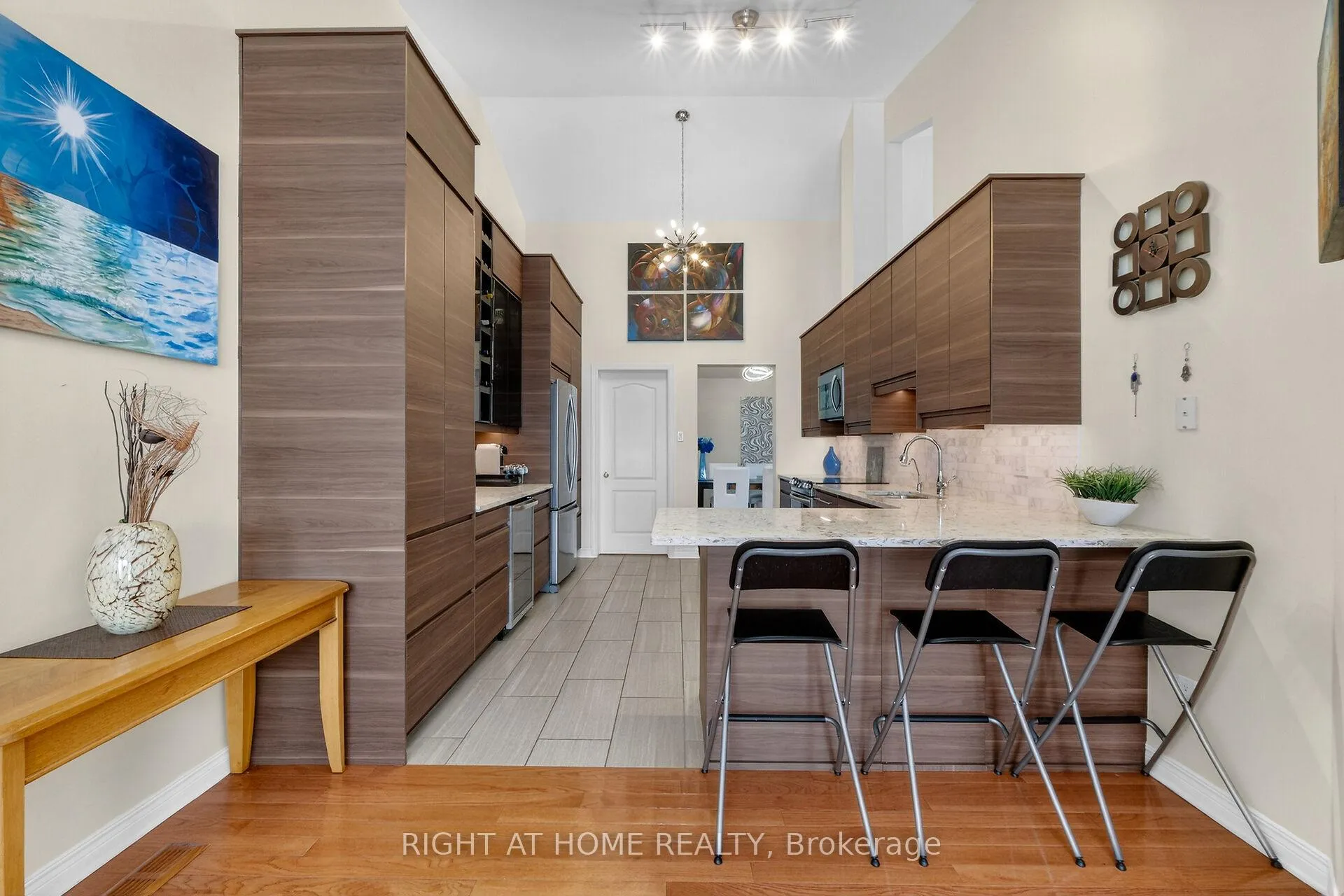 Photo 14 of 98 Waterthrush Crescent, Ottawa, Kanata - Bridlewood — HOMEH