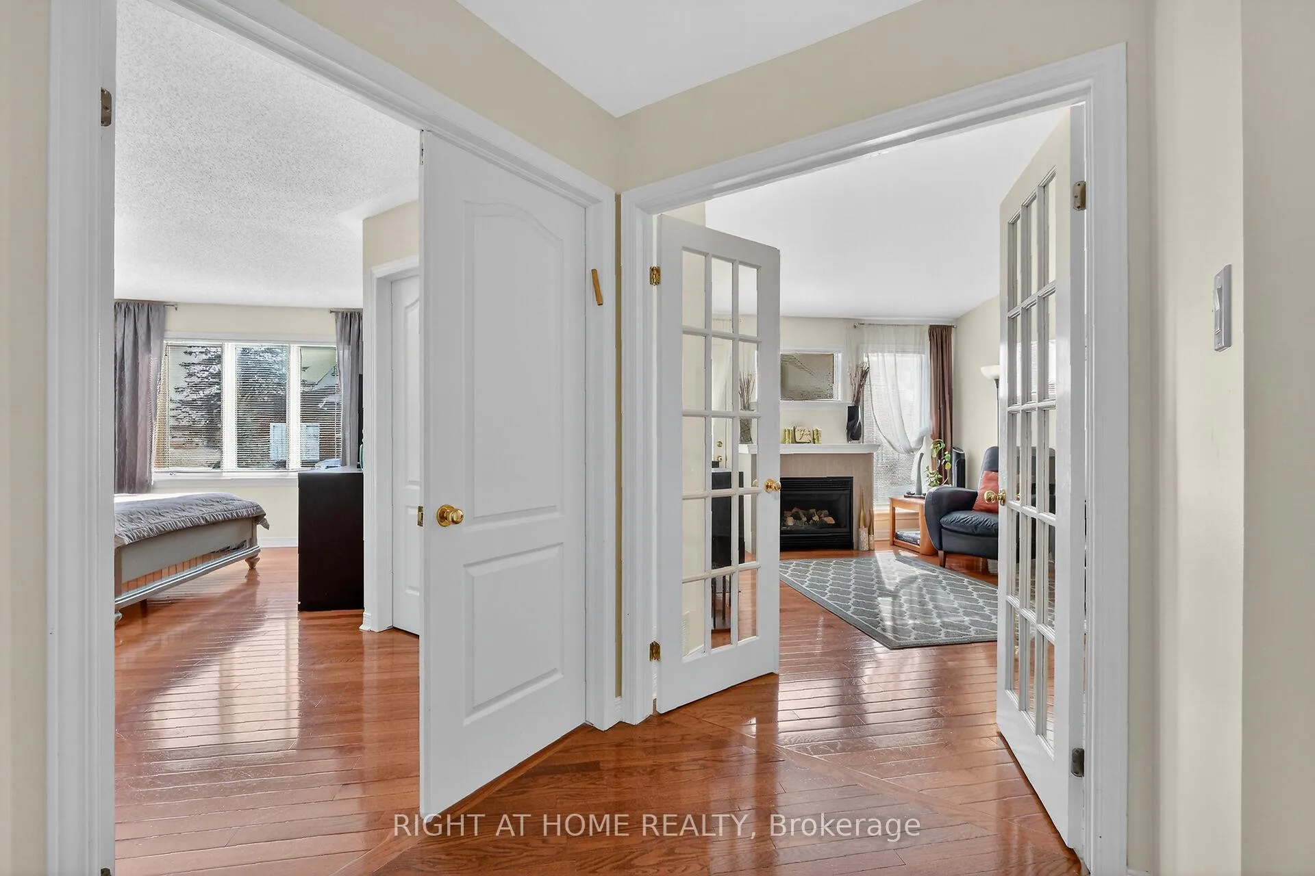 Photo 25 of 98 Waterthrush Crescent, Ottawa, Kanata - Bridlewood — HOMEH