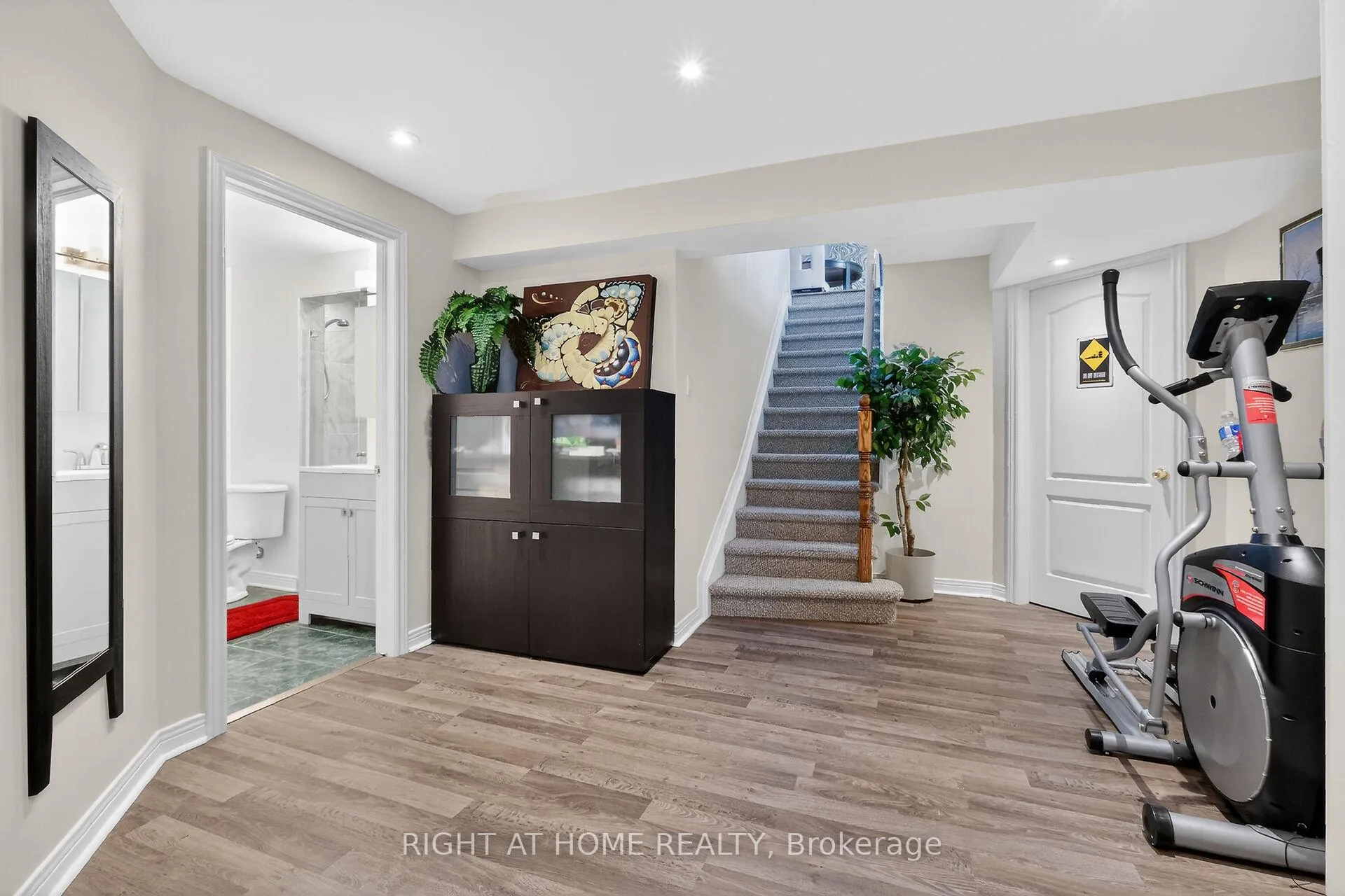 Photo 34 of 98 Waterthrush Crescent, Ottawa, Kanata - Bridlewood — HOMEH