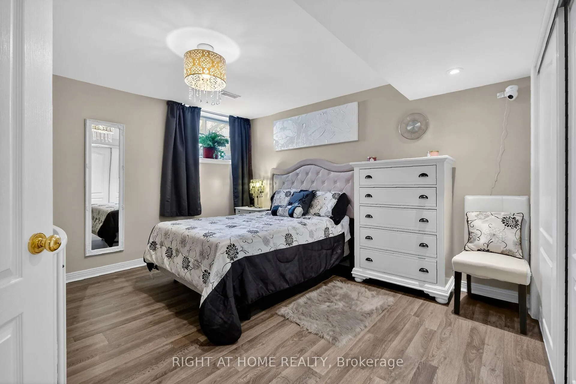 Photo 36 of 98 Waterthrush Crescent, Ottawa, Kanata - Bridlewood — HOMEH