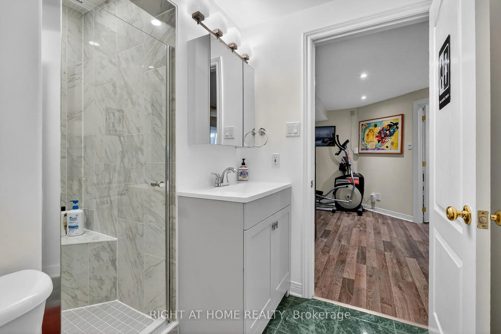 Photo 38 of 98 Waterthrush Crescent, Ottawa, Kanata - Bridlewood — HOMEH