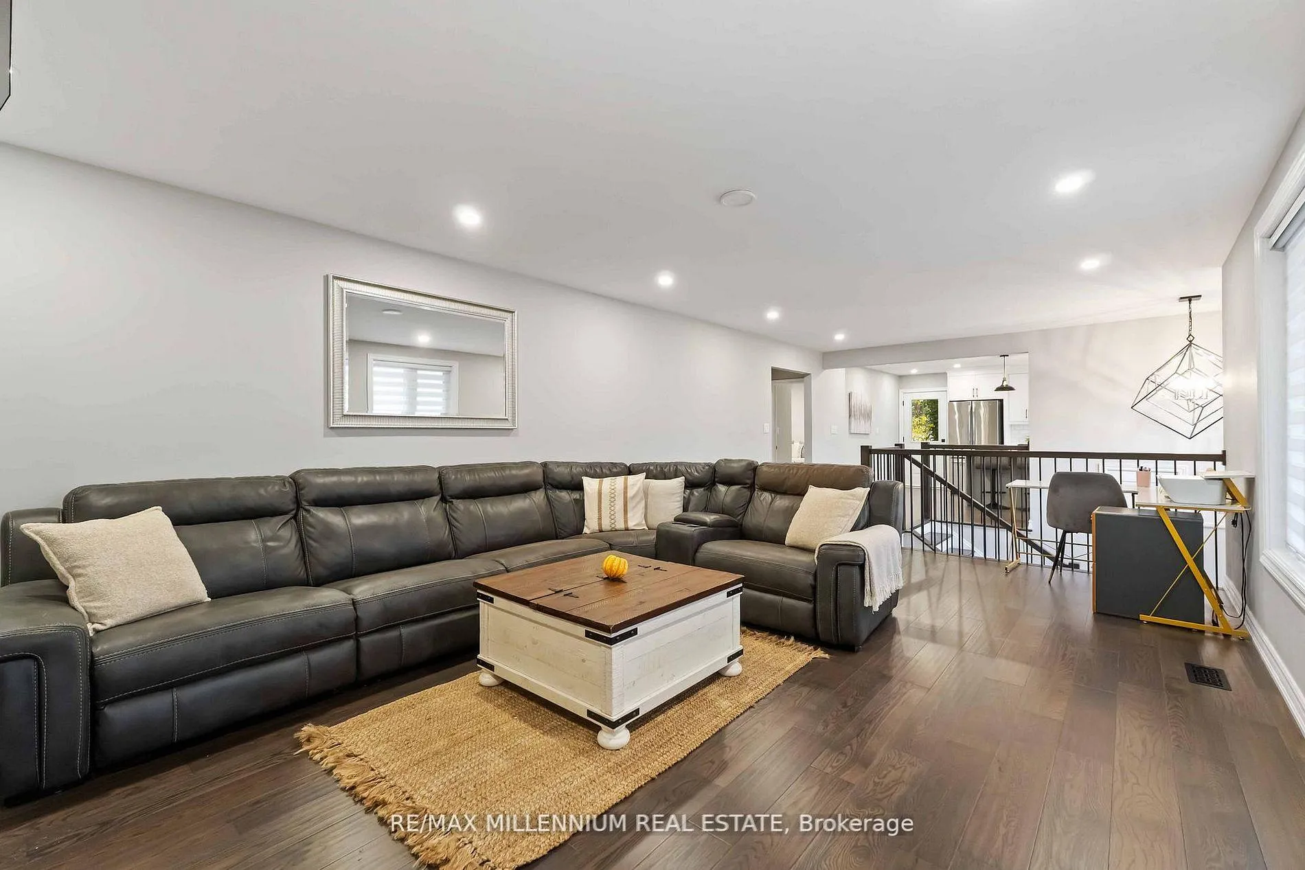 Photo 8 of 45 Bradley Street, St. Catharines, Burleigh Hill — HOMEH