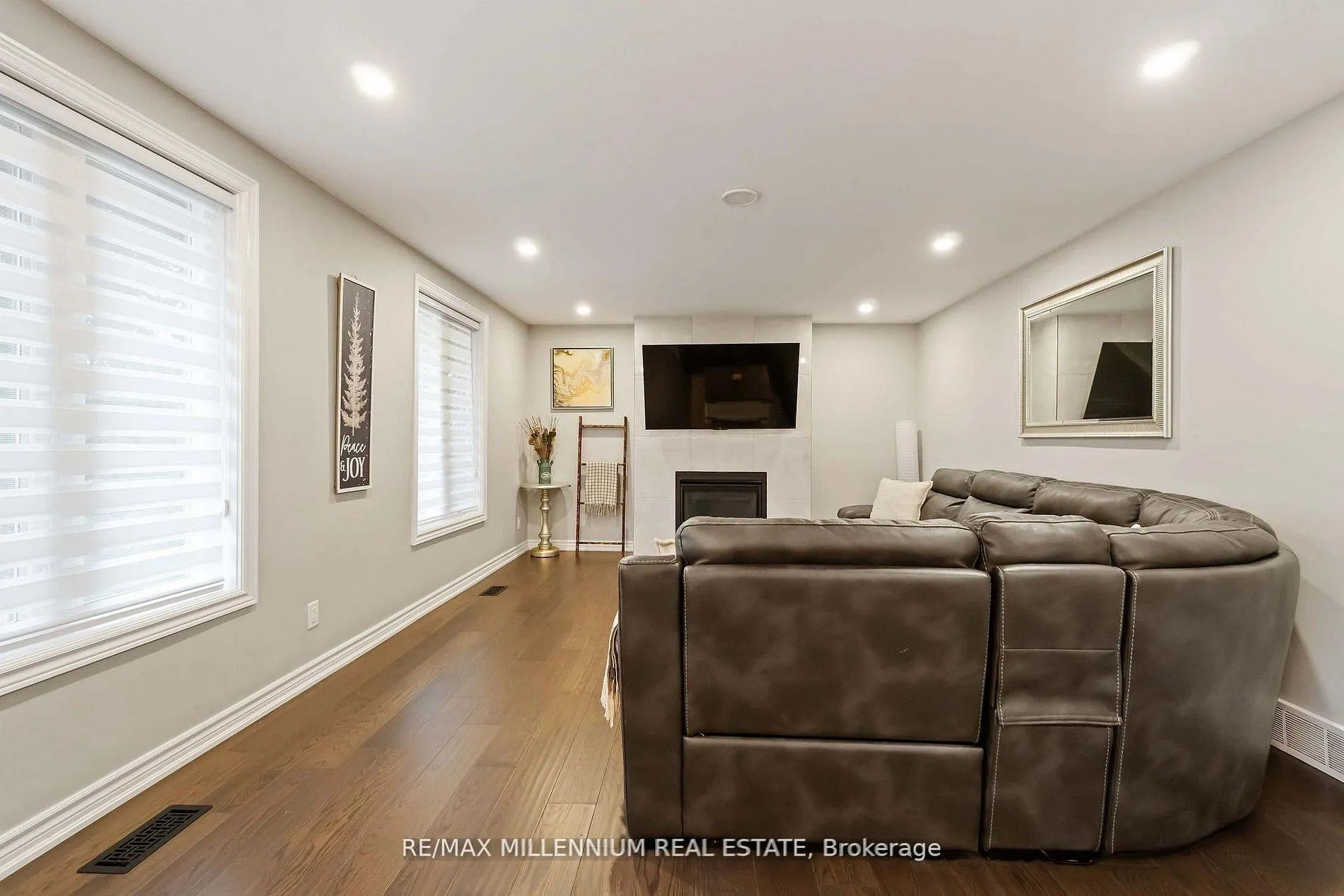 Photo 9 of 45 Bradley Street, St. Catharines, Burleigh Hill — HOMEH