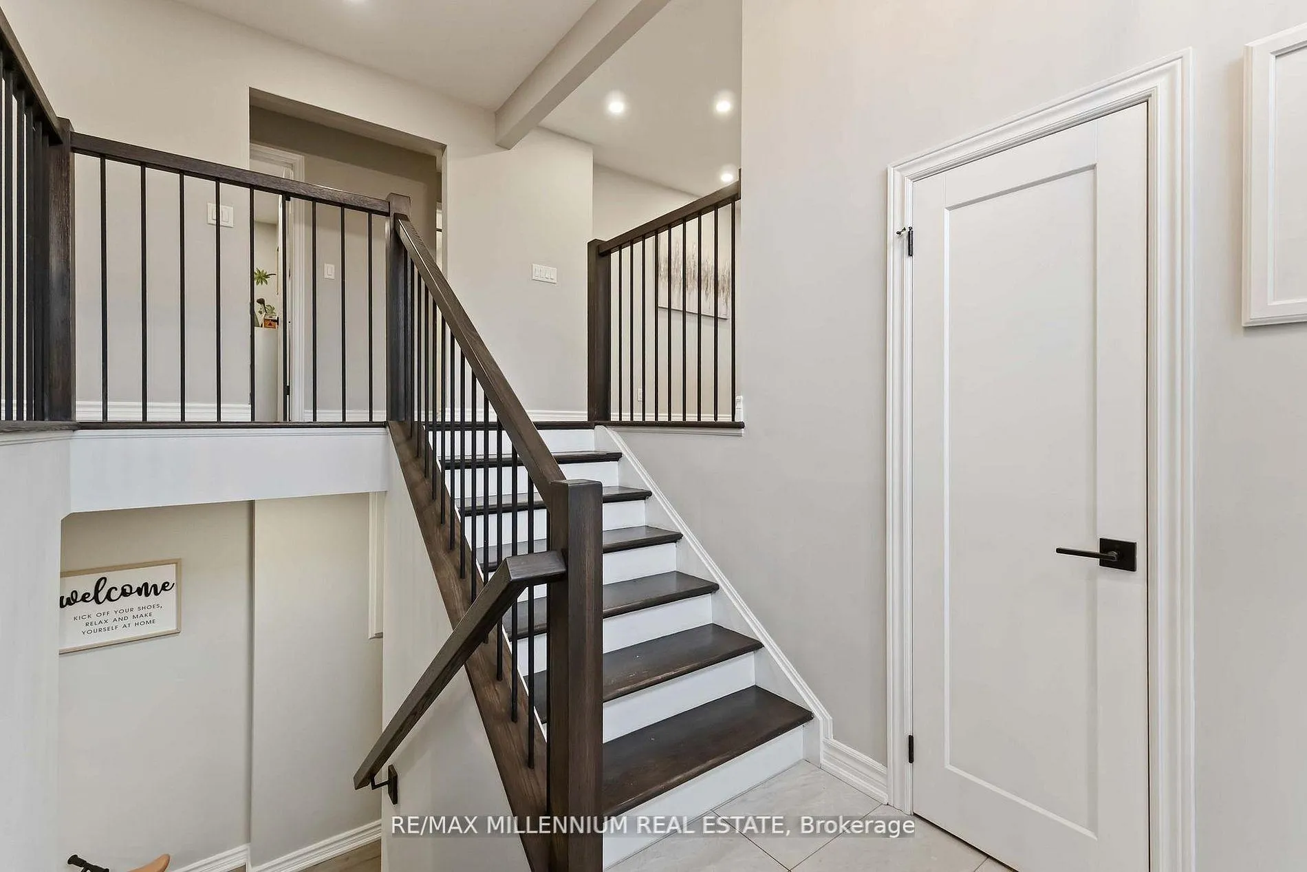 Photo 15 of 45 Bradley Street, St. Catharines, Burleigh Hill — HOMEH