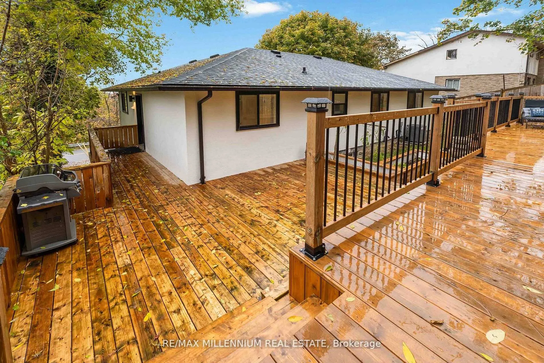 Photo 37 of 45 Bradley Street, St. Catharines, Burleigh Hill — HOMEH