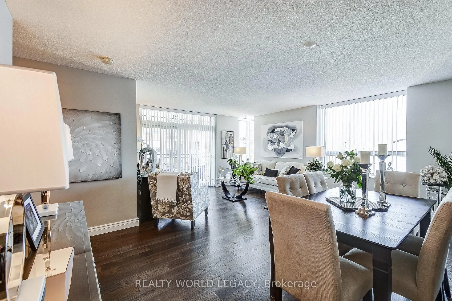 Photo 14 of Unit 1301, 100 Burloak Drive, Burlington, Appleby — HOMEH