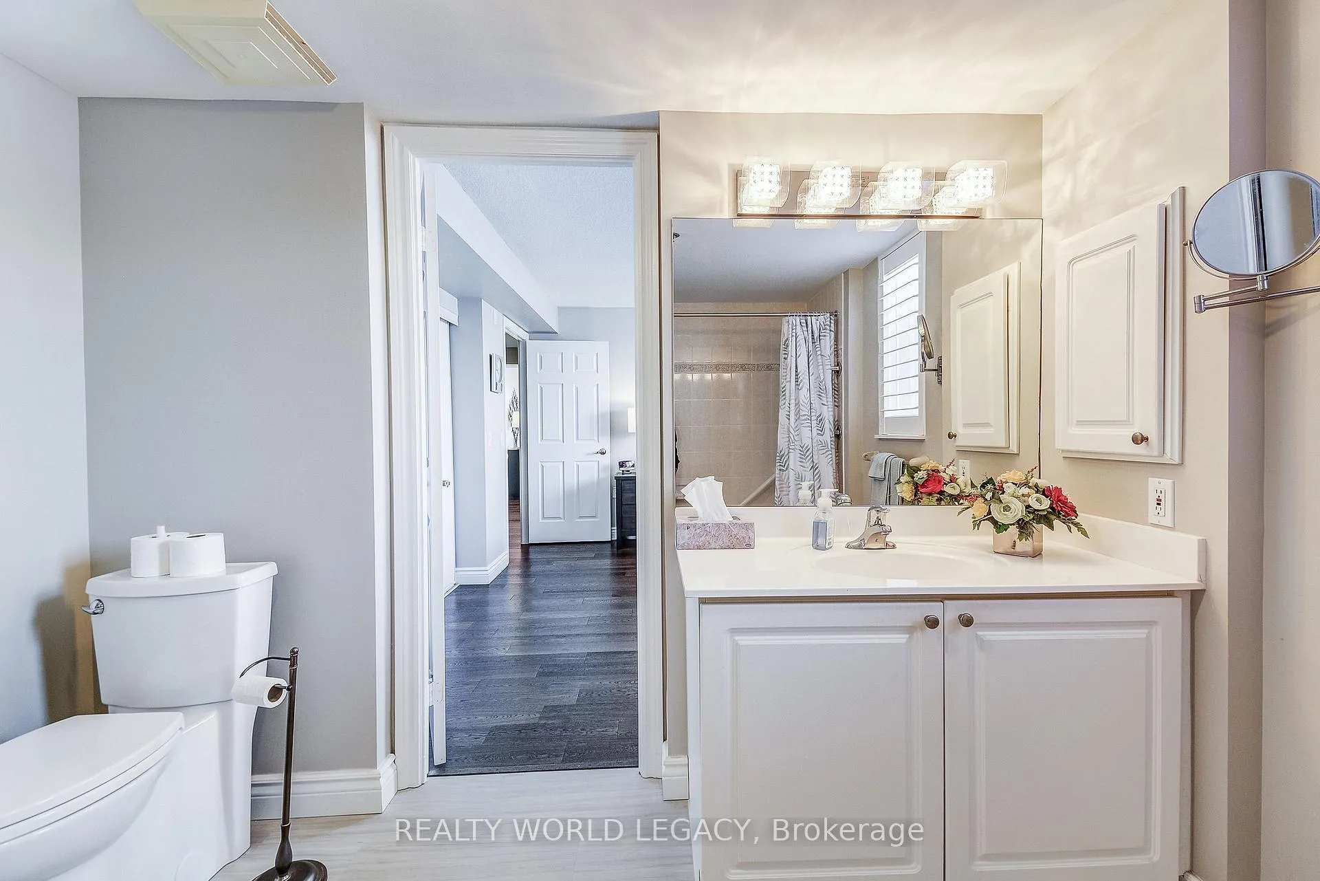 Photo 25 of Unit 1301, 100 Burloak Drive, Burlington, Appleby — HOMEH
