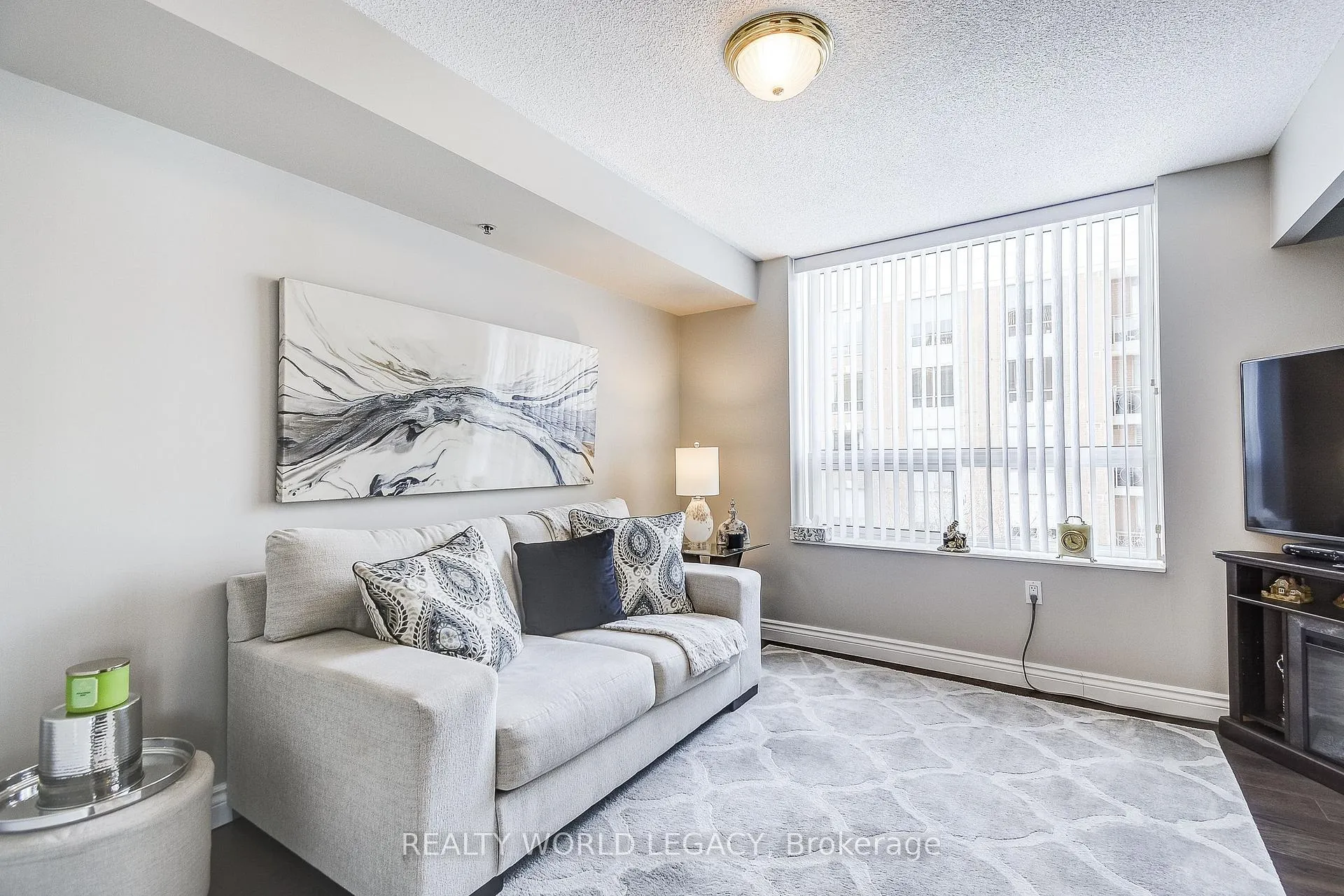 Photo 26 of Unit 1301, 100 Burloak Drive, Burlington, Appleby — HOMEH