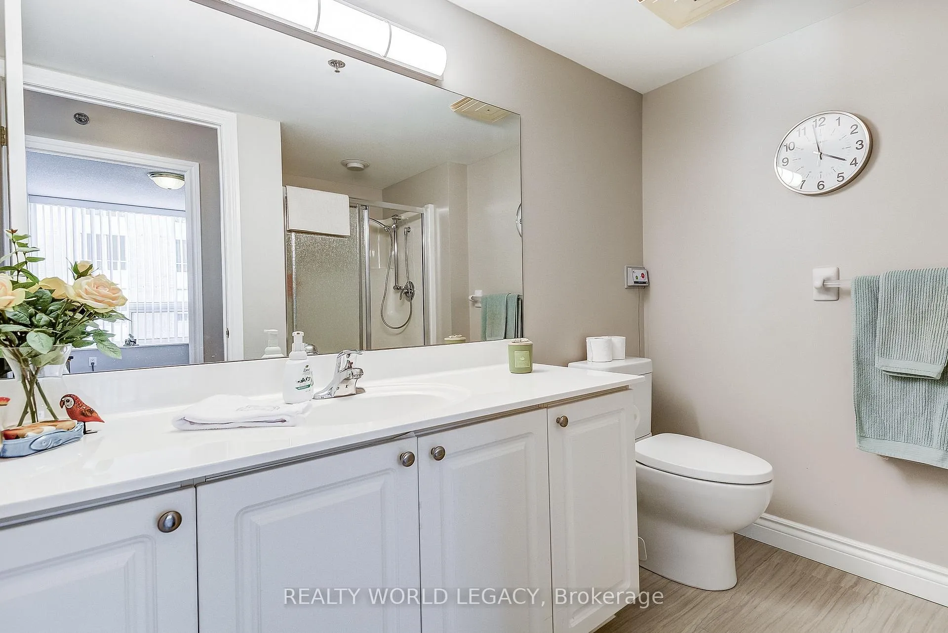 Photo 29 of Unit 1301, 100 Burloak Drive, Burlington, Appleby — HOMEH