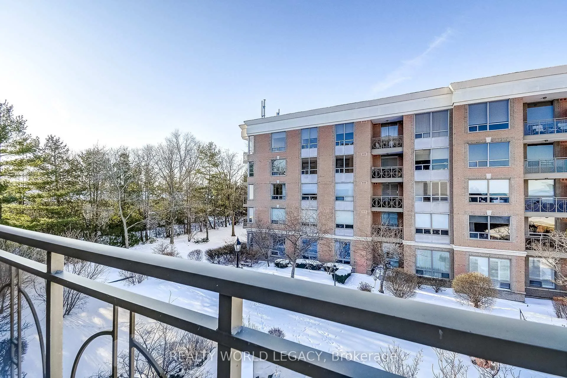 Photo 31 of Unit 1301, 100 Burloak Drive, Burlington, Appleby — HOMEH