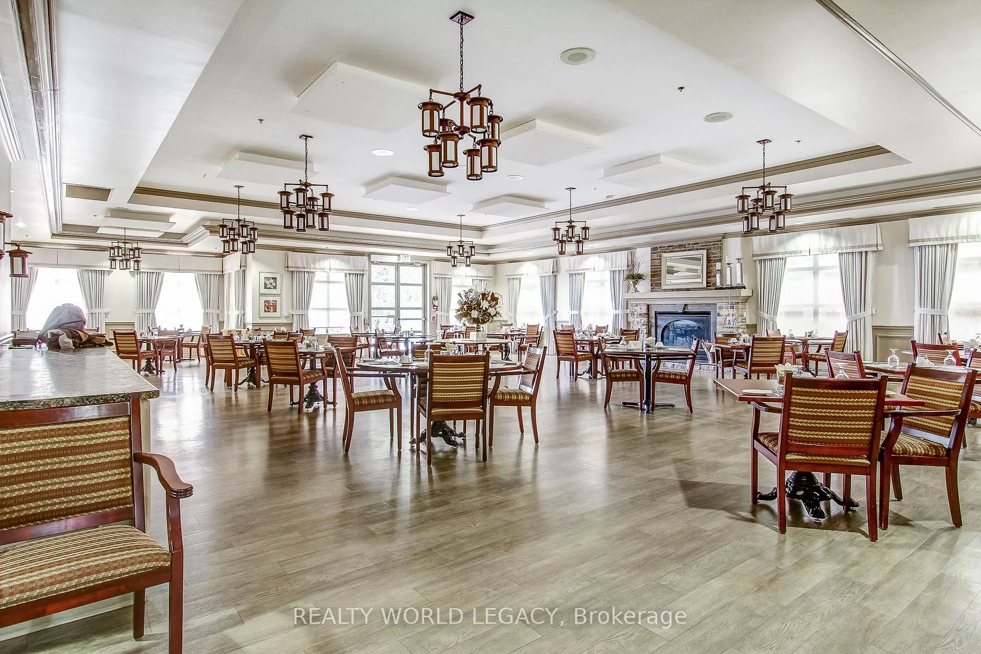 Photo 36 of Unit 1301, 100 Burloak Drive, Burlington, Appleby — HOMEH