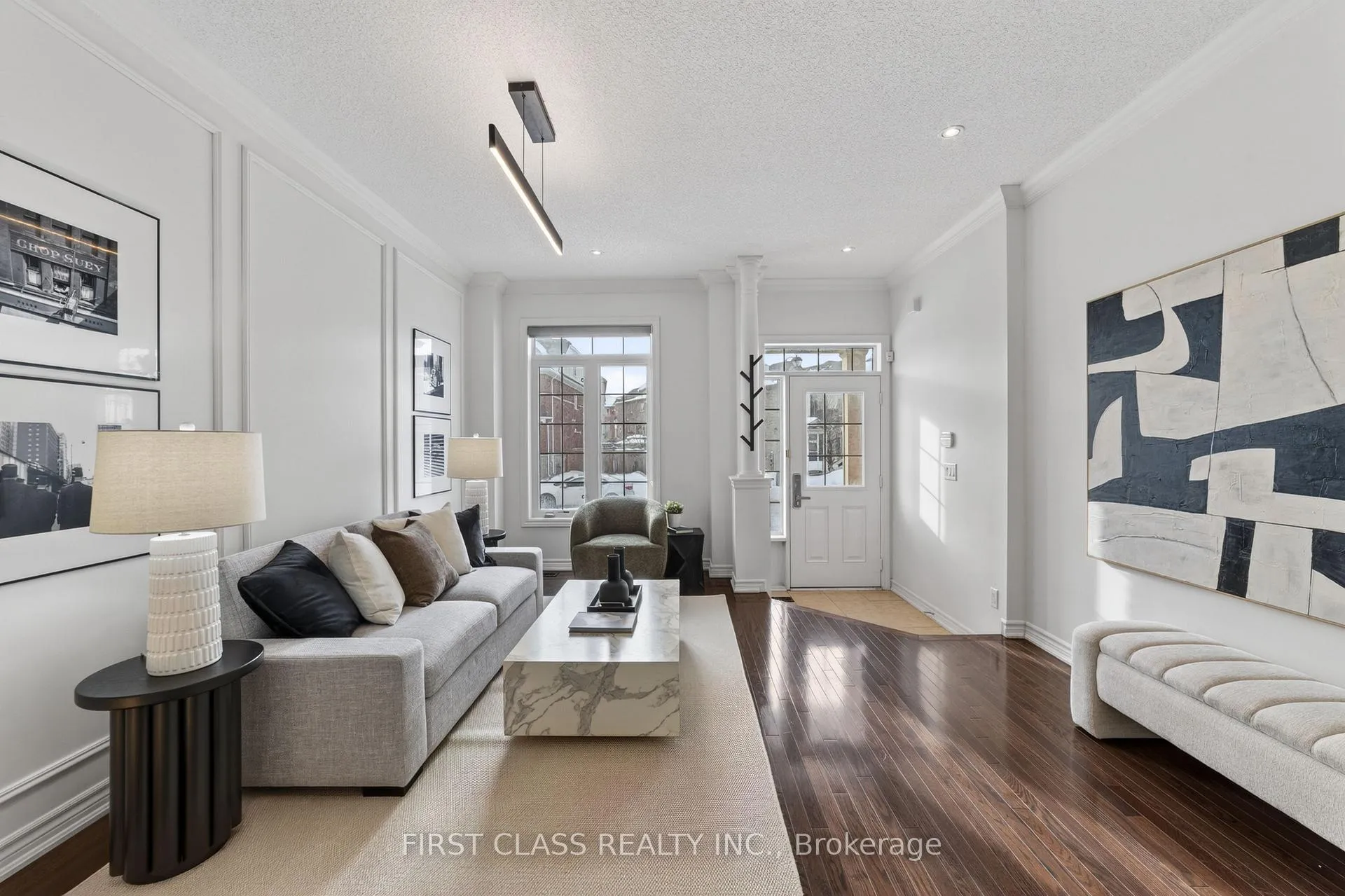 Photo 5 of 92 Living Crescent, Markham, Victoria Square — HOMEH