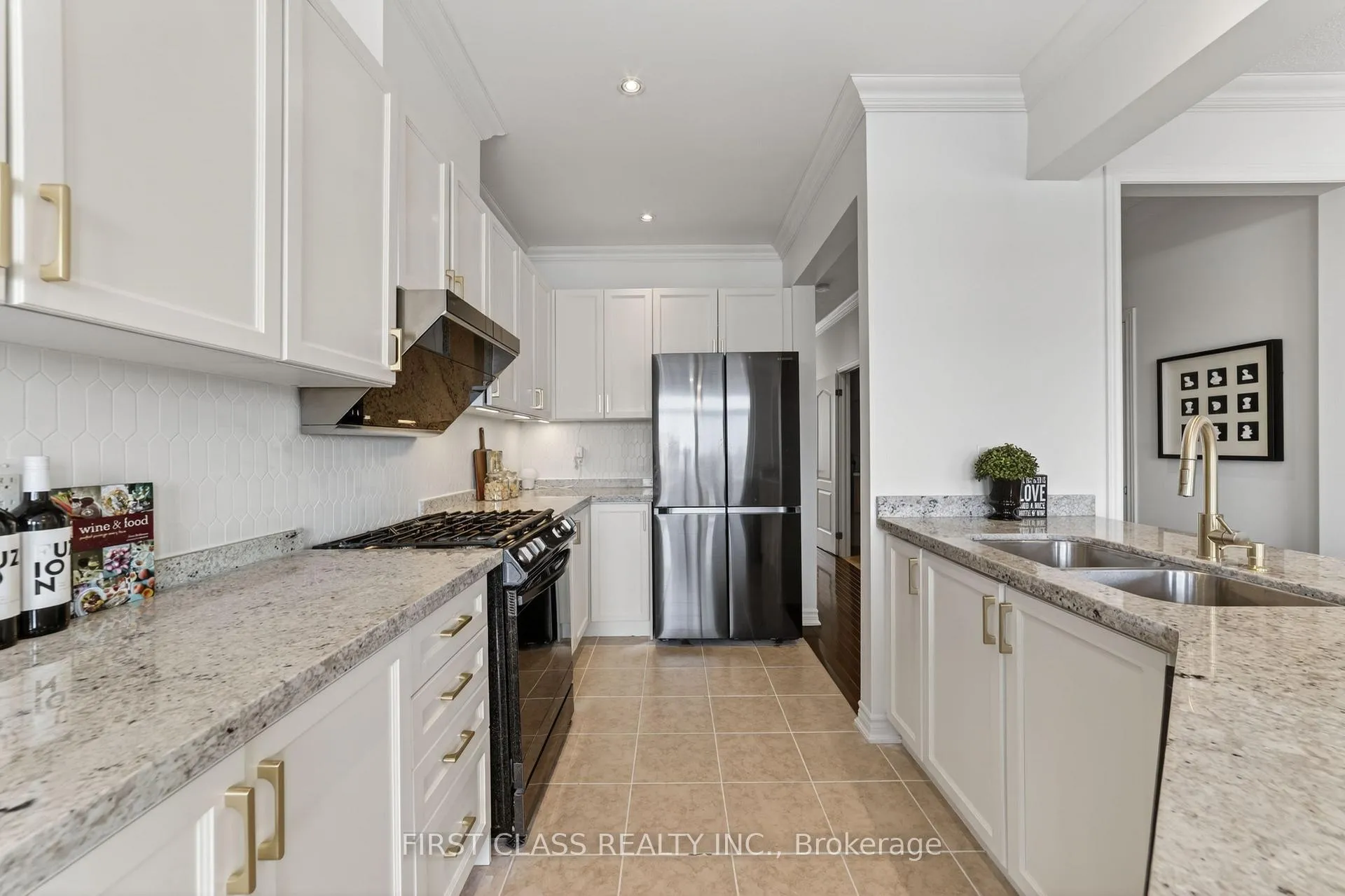 Photo 8 of 92 Living Crescent, Markham, Victoria Square — HOMEH