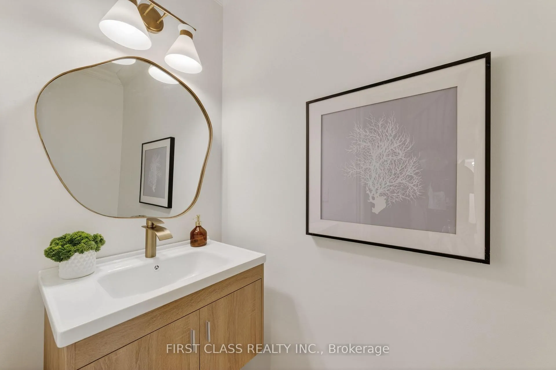 Photo 18 of 92 Living Crescent, Markham, Victoria Square — HOMEH