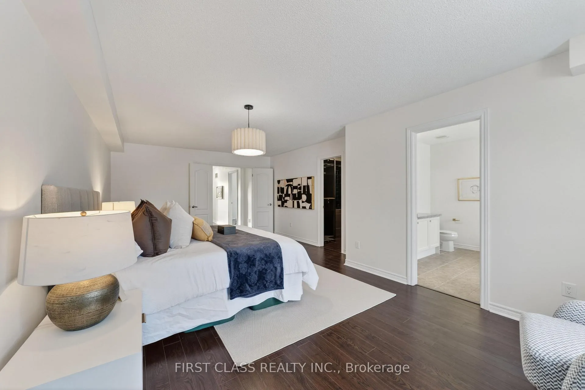 Photo 22 of 92 Living Crescent, Markham, Victoria Square — HOMEH