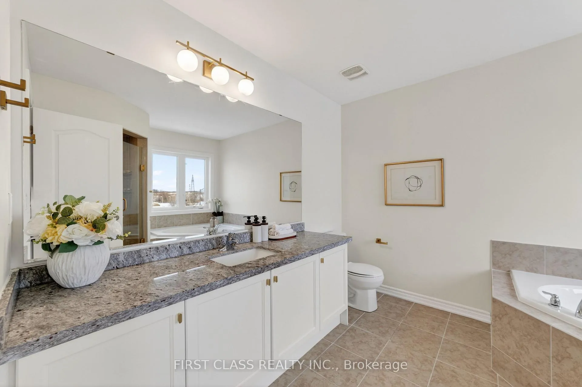 Photo 25 of 92 Living Crescent, Markham, Victoria Square — HOMEH