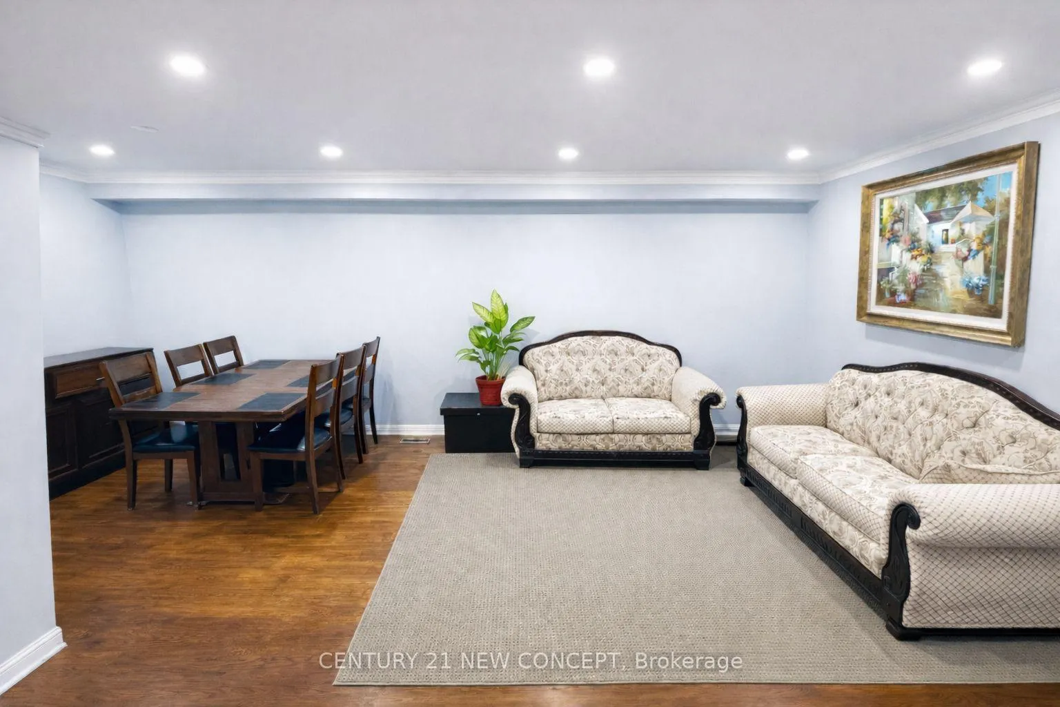 Photo 6 of 53 Brownstone Circle, Vaughan, Crestwood-Springfarm-Yorkhill — HOMEH