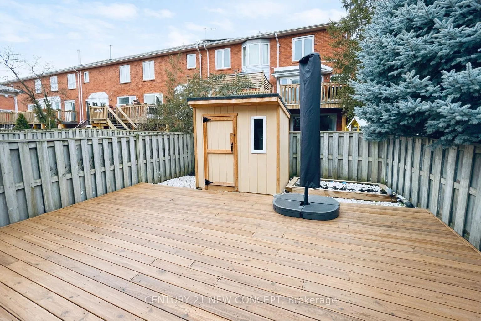 Photo 18 of 53 Brownstone Circle, Vaughan, Crestwood-Springfarm-Yorkhill — HOMEH