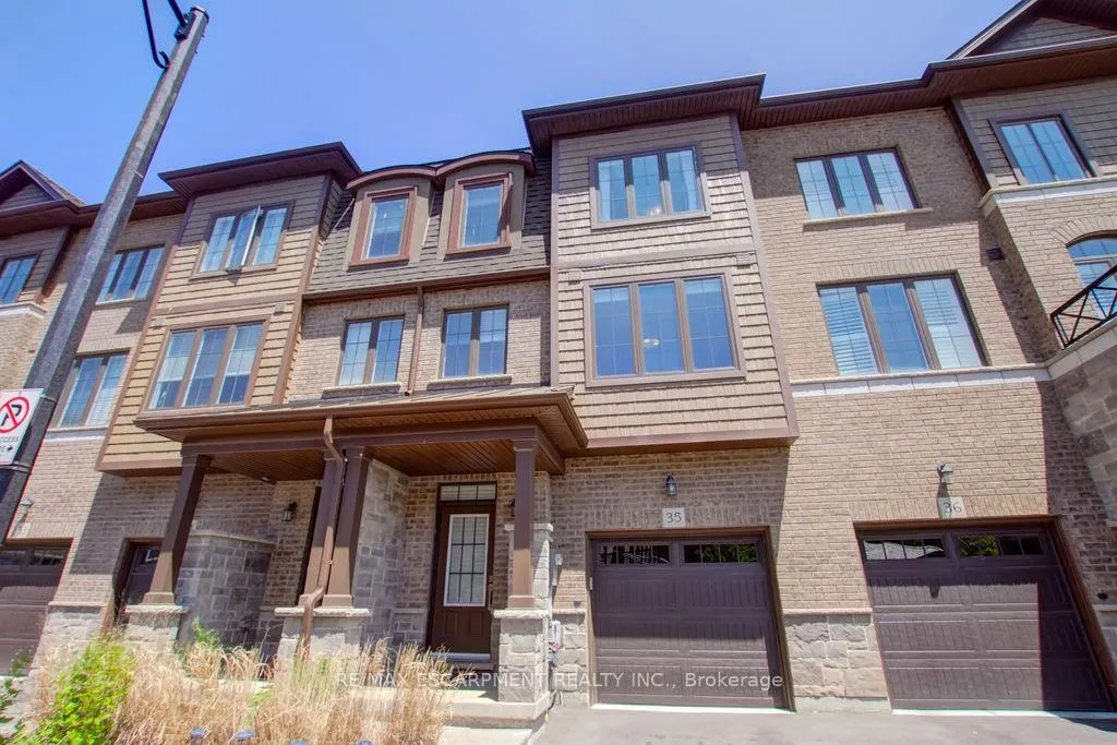 Photo 1 of Unit 35, 445 Ontario Street S, Milton, Timberlea — HOMEH