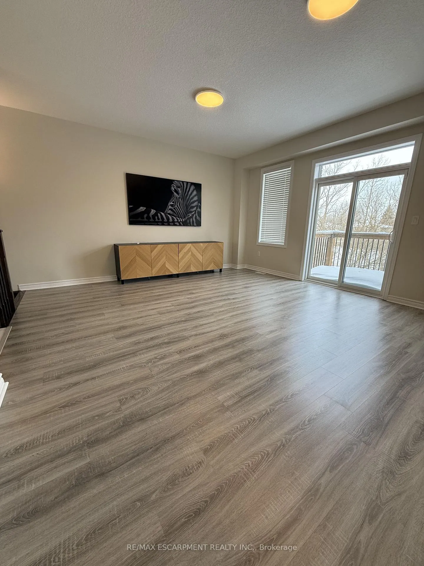 Photo 5 of Unit 35, 445 Ontario Street S, Milton, Timberlea — HOMEH