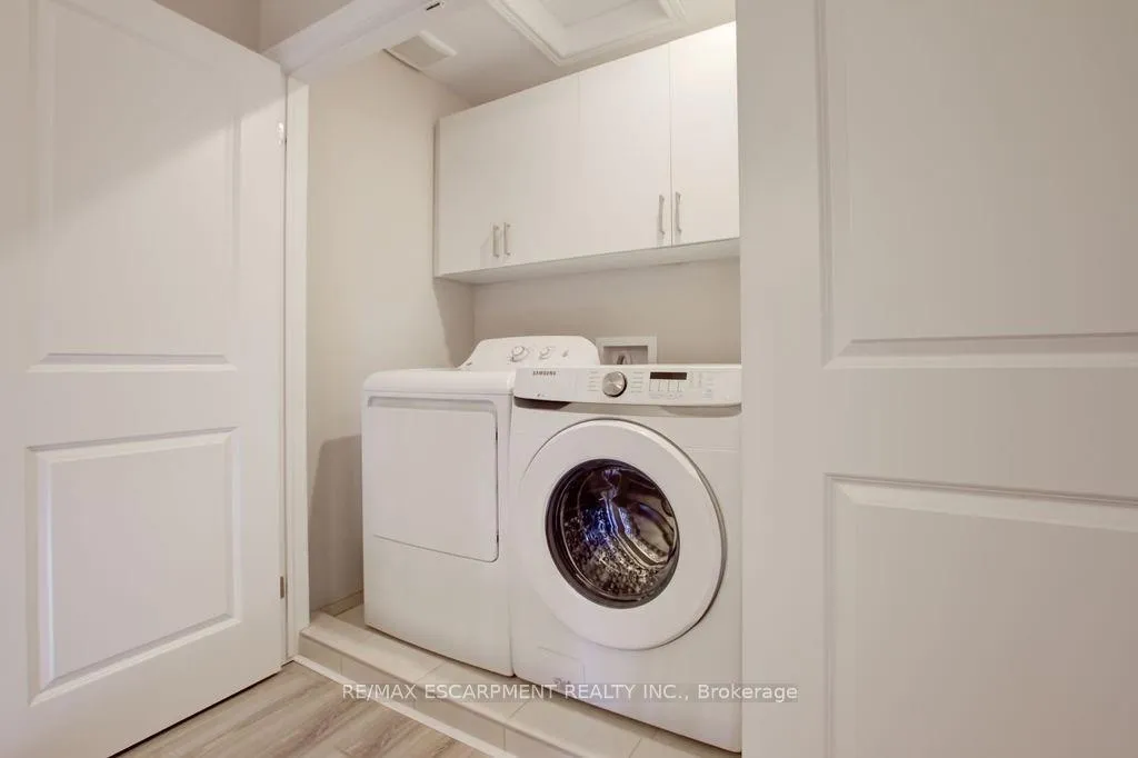 Photo 14 of Unit 35, 445 Ontario Street S, Milton, Timberlea — HOMEH