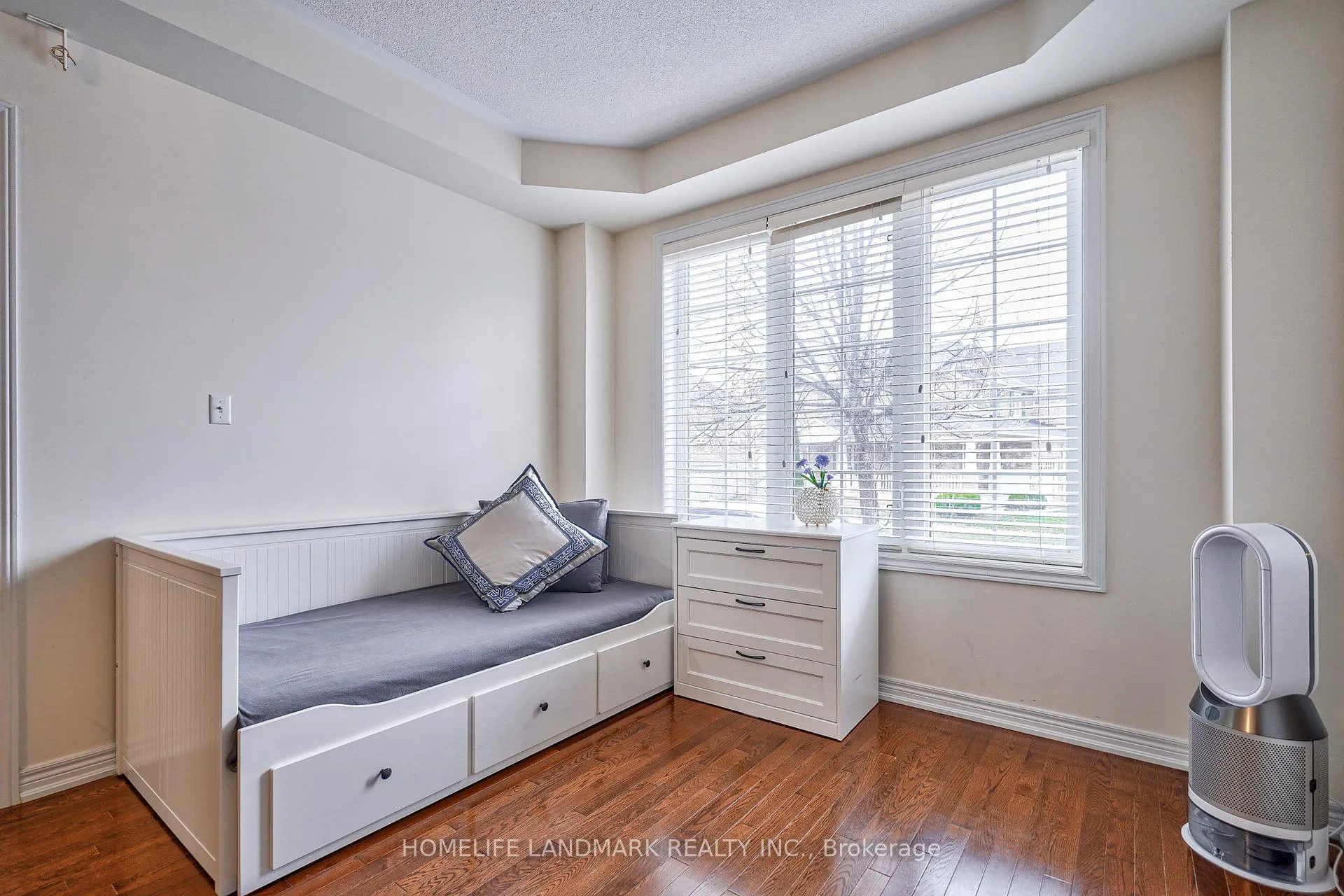 Photo 4 of 83 Hawksbury Road, Markham, Wismer — HOMEH