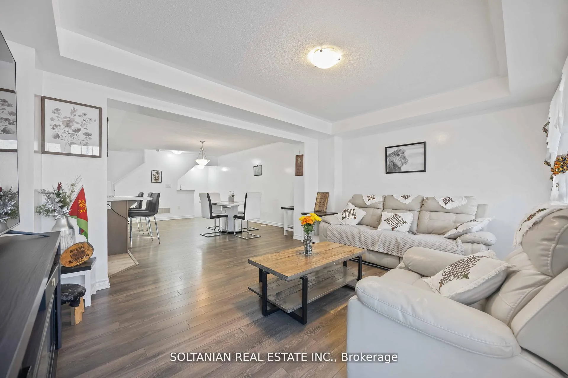 Photo 6 of 1103 Silk Street, Pickering, Rural Pickering — HOMEH