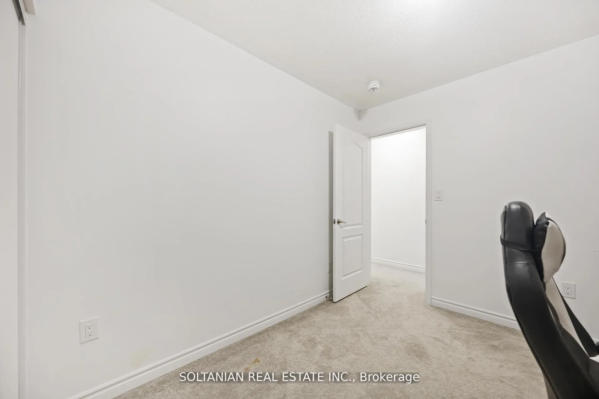Photo 25 of 1103 Silk Street, Pickering, Rural Pickering — HOMEH