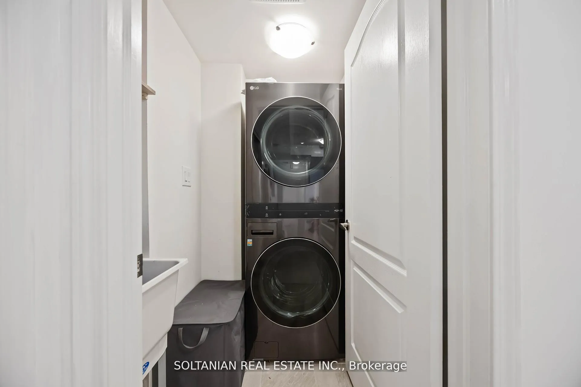 Photo 30 of 1103 Silk Street, Pickering, Rural Pickering — HOMEH