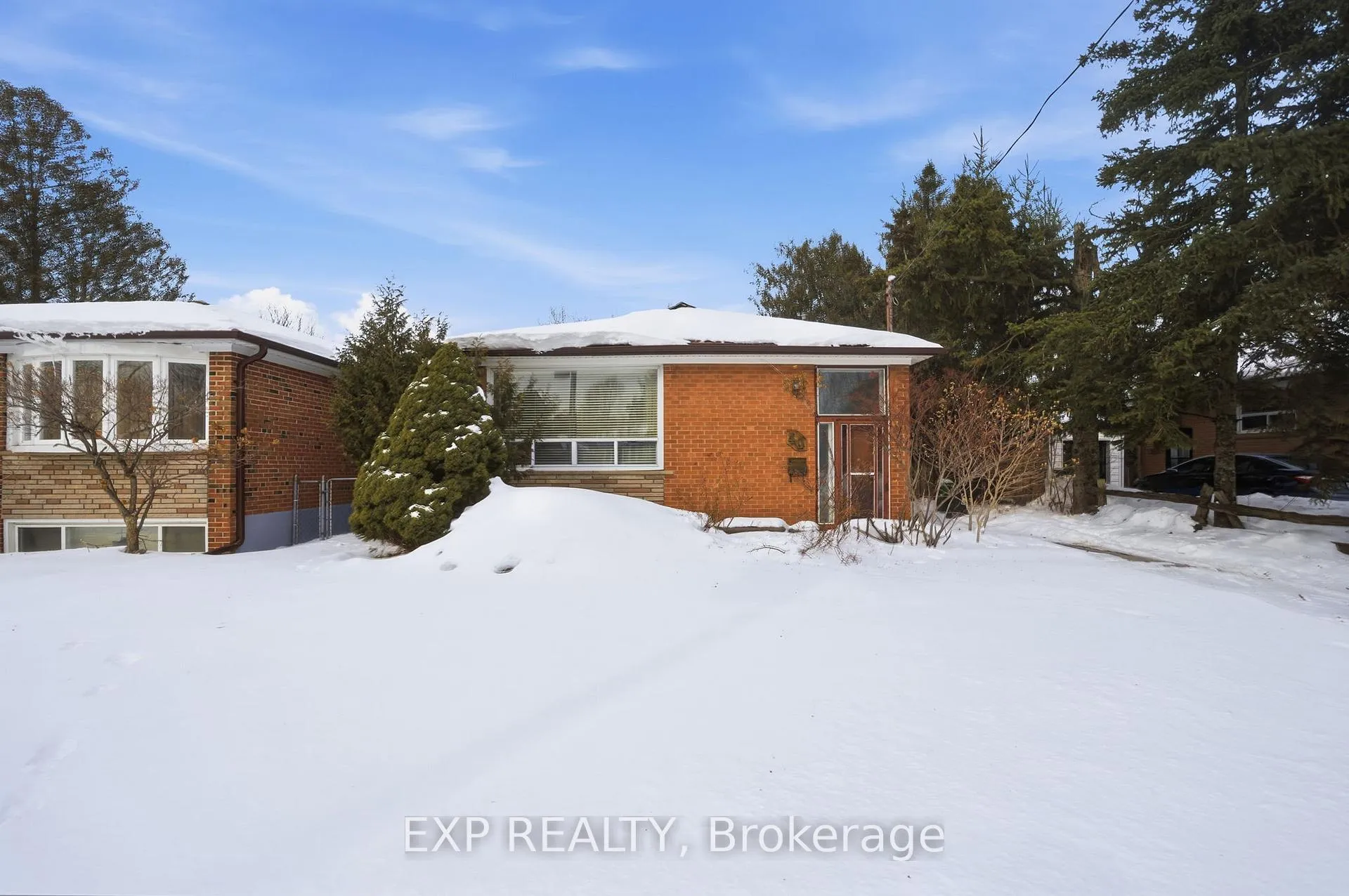 Photo 2 of 40 Medina Crescent, Scarborough, Bendale — HOMEH